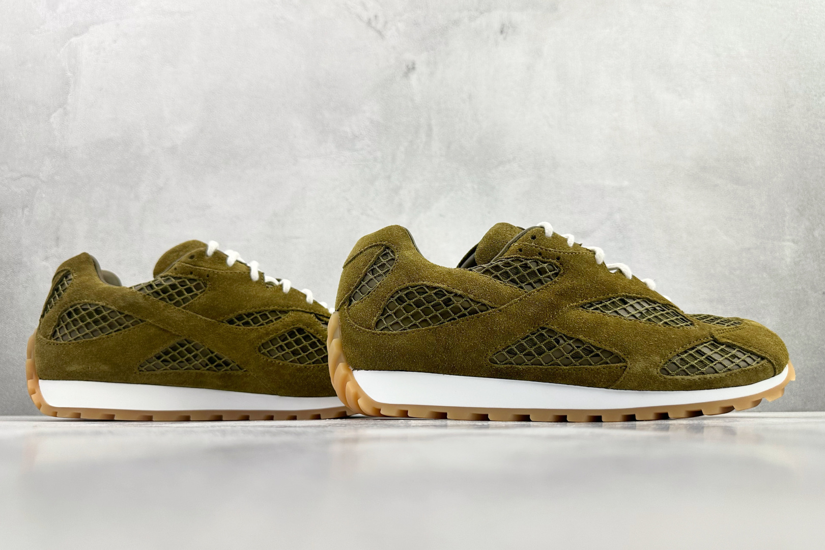 Bottega Veneta葆蝶家 Orbit 绿色 796481V4JE1GREEN Bottega Veneta葆蝶家 Orbit 绿色 796481V4JE1GREEN