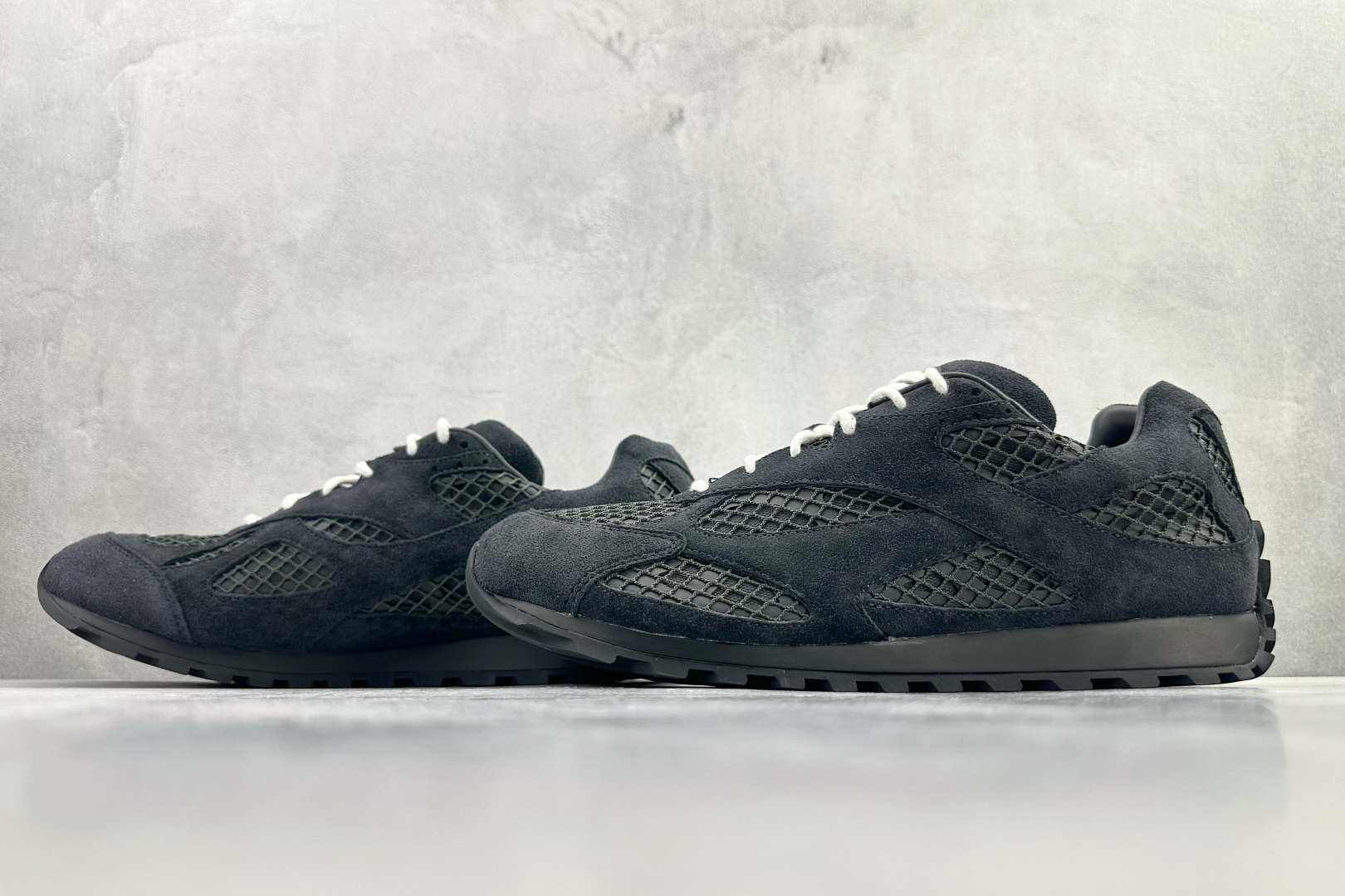 Bottega Veneta葆蝶家 Orbit 黑色 796481V4JE14207 Bottega Veneta葆蝶家 Orbit 黑色 796481V4JE14207