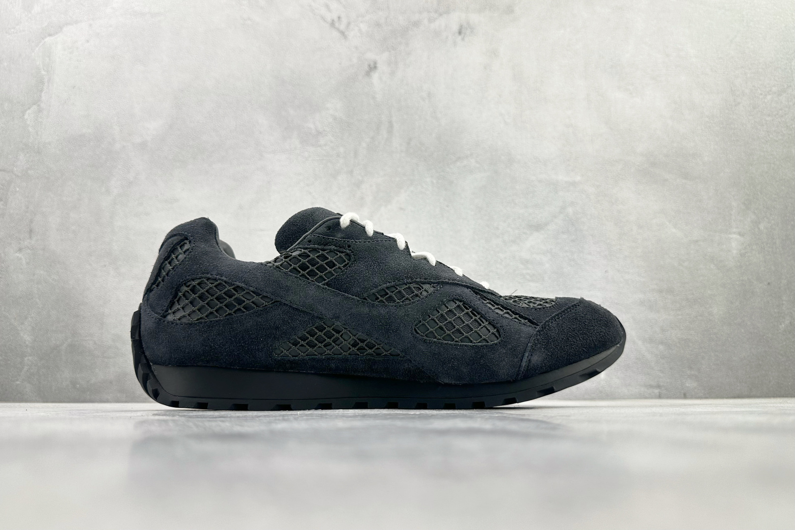 Bottega Veneta葆蝶家 Orbit 黑色 796481V4JE14207 Bottega Veneta葆蝶家 Orbit 黑色 796481V4JE14207