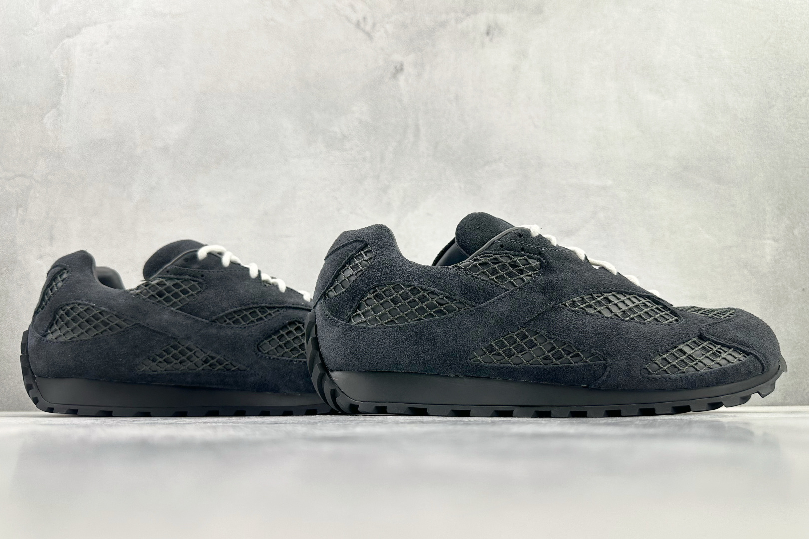 Bottega Veneta葆蝶家 Orbit 黑色 796481V4JE14207 Bottega Veneta葆蝶家 Orbit 黑色 796481V4JE14207