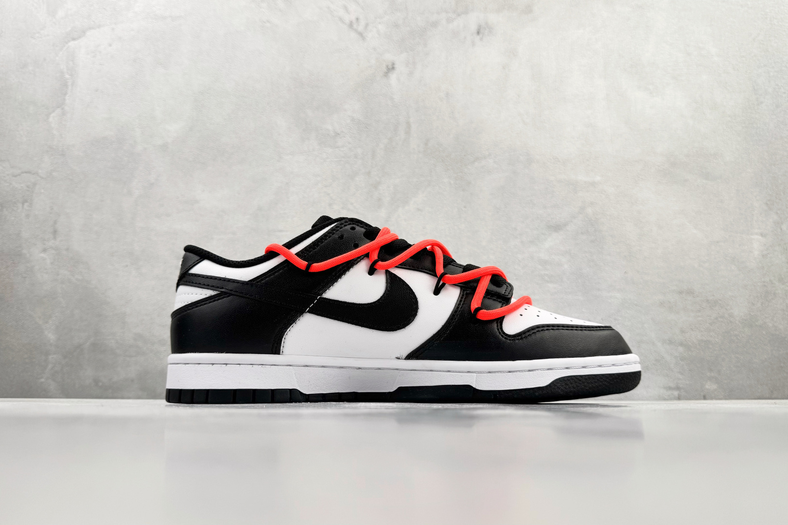 定制球鞋 Nike Dunk 标语涂鸦 黑白橙 DD1391-100 定制球鞋 Nike Dunk 标语涂鸦 黑白橙 DD1391-100