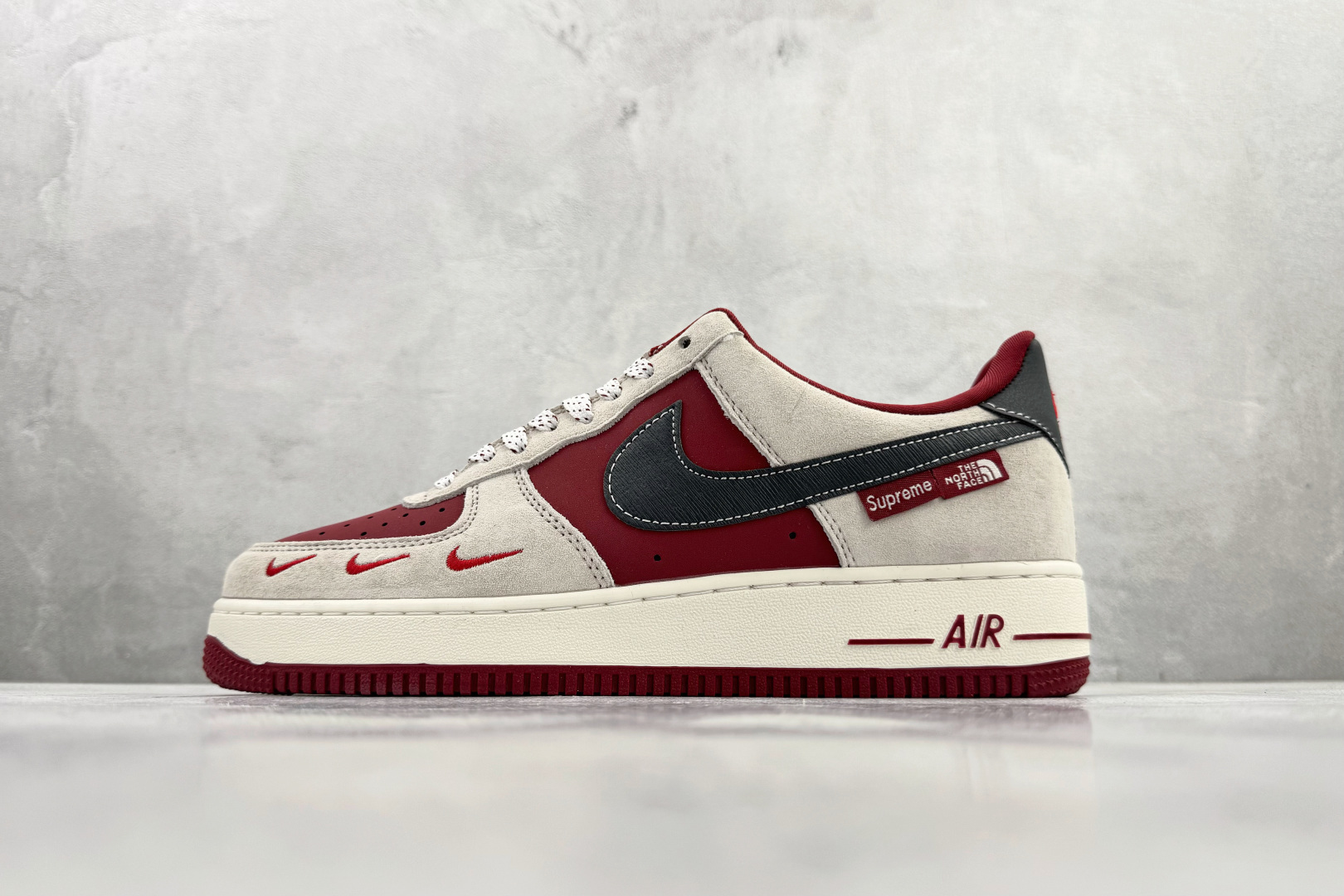 Nike Air Force 1’07 LX 白红 SY1388-014 Nike Air Force 1’07 LX 白红 SY1388-014