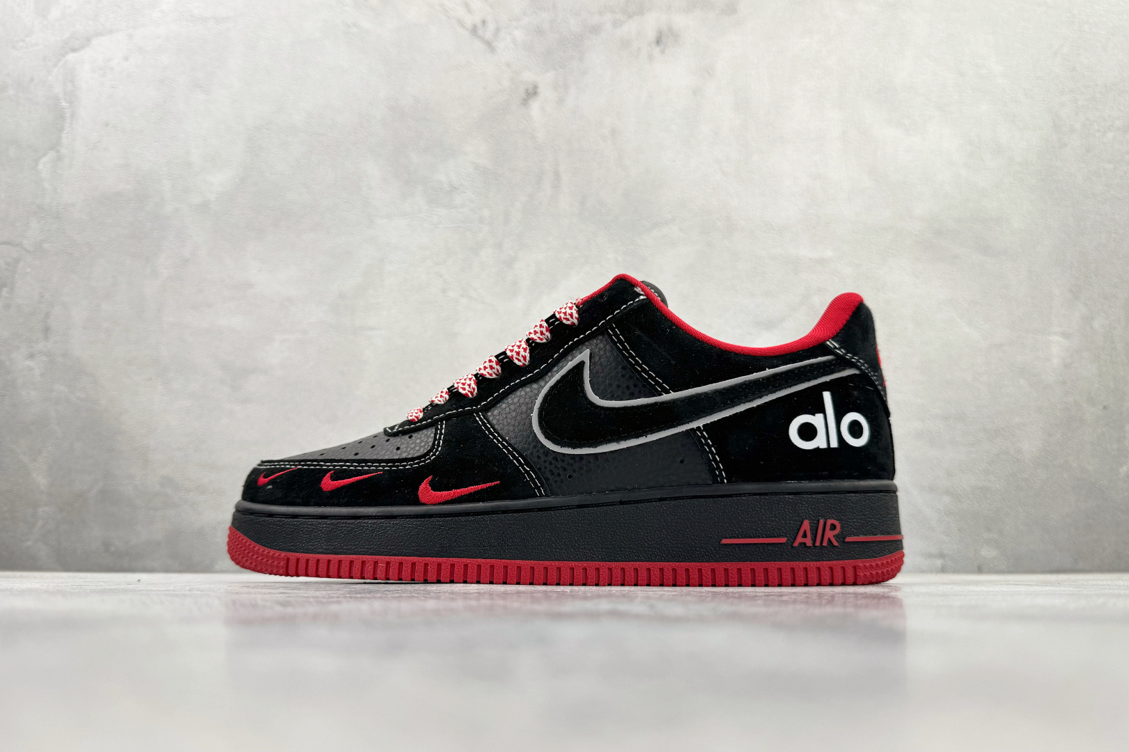 Nike Dunk Low Retro 黑红 SS1979-009 Nike Dunk Low Retro 黑红 SS1979-009