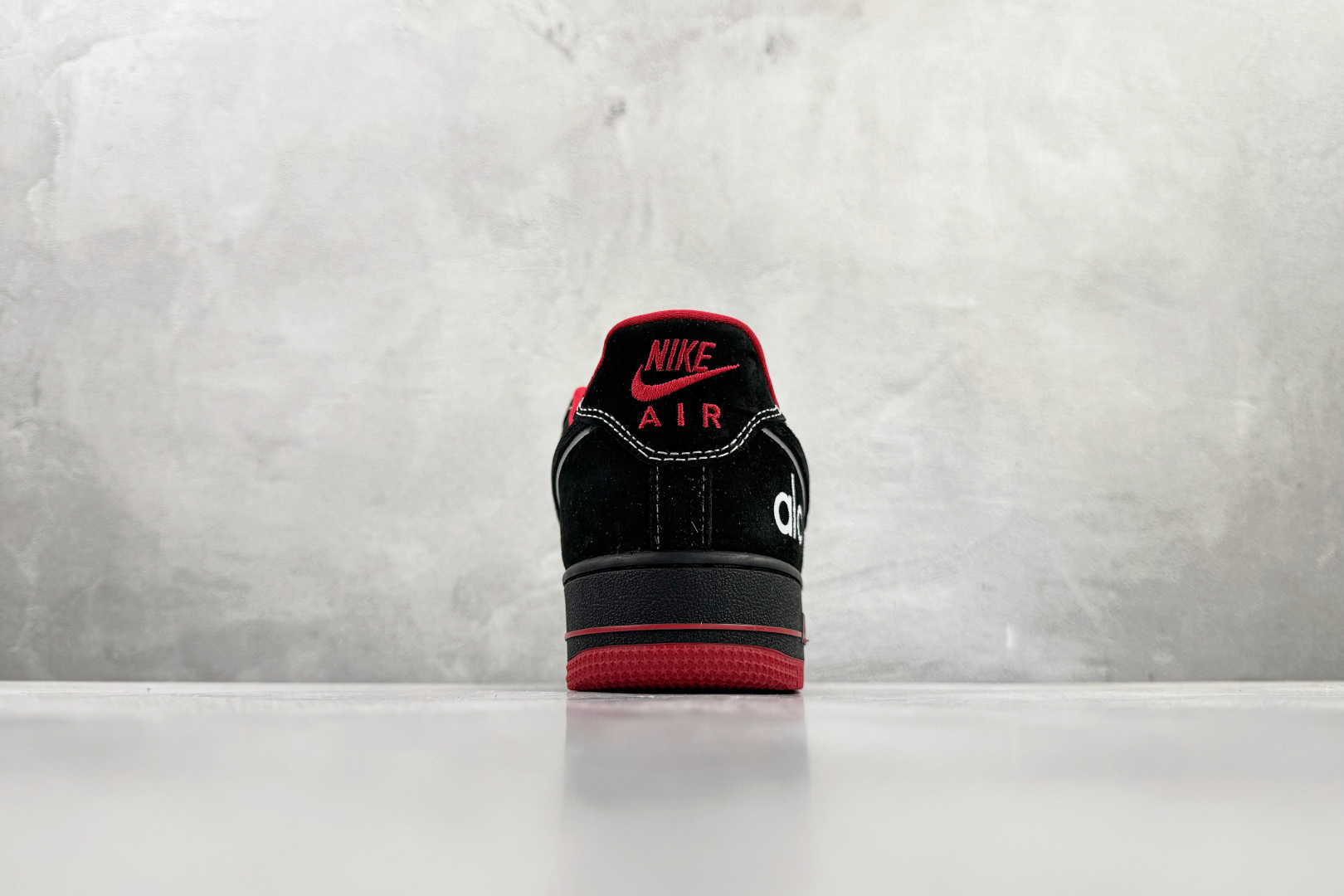 Nike Dunk Low Retro 黑红 SS1979-009 Nike Dunk Low Retro 黑红 SS1979-009