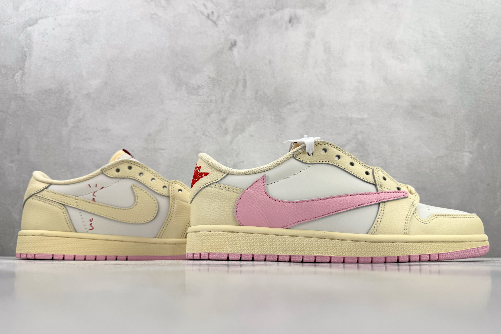 河源 Travis Scott x Jordan Air Jordan 1 柔粉色货号：IQ7604-1