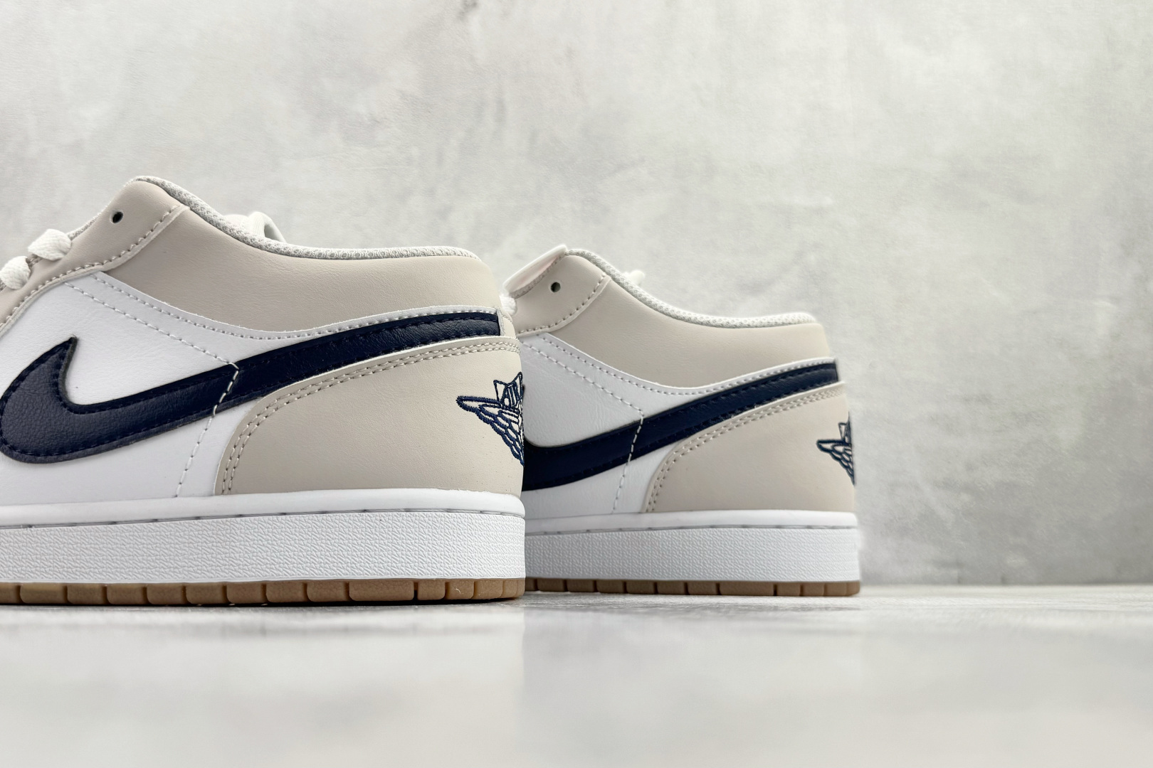 平台爆款 Jordan Air Jordan 1 Low 灰蓝 553558-146 平台爆款 Jordan Air Jordan 1 Low 灰蓝 553558-146