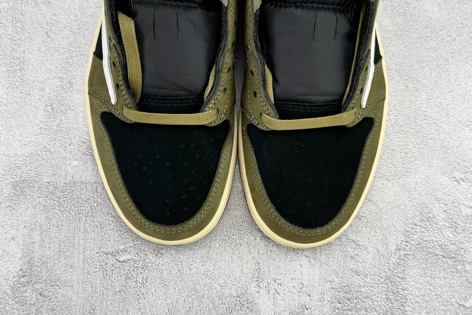 平台爆款 Travis Scott x Jordan Air Jordan 1 Low 绿黑白 DM7866-002 平台爆款 Travis Scott x Jordan Air Jordan 1 Low 绿黑白 DM7866-002