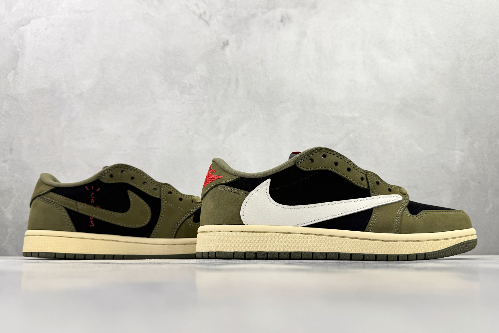 平台爆款 Travis Scott x Jordan Air Jordan 1 Low 绿黑白 DM7866-002 平台爆款 Travis Scott x Jordan Air Jordan 1 Low 绿黑白 DM7866-002
