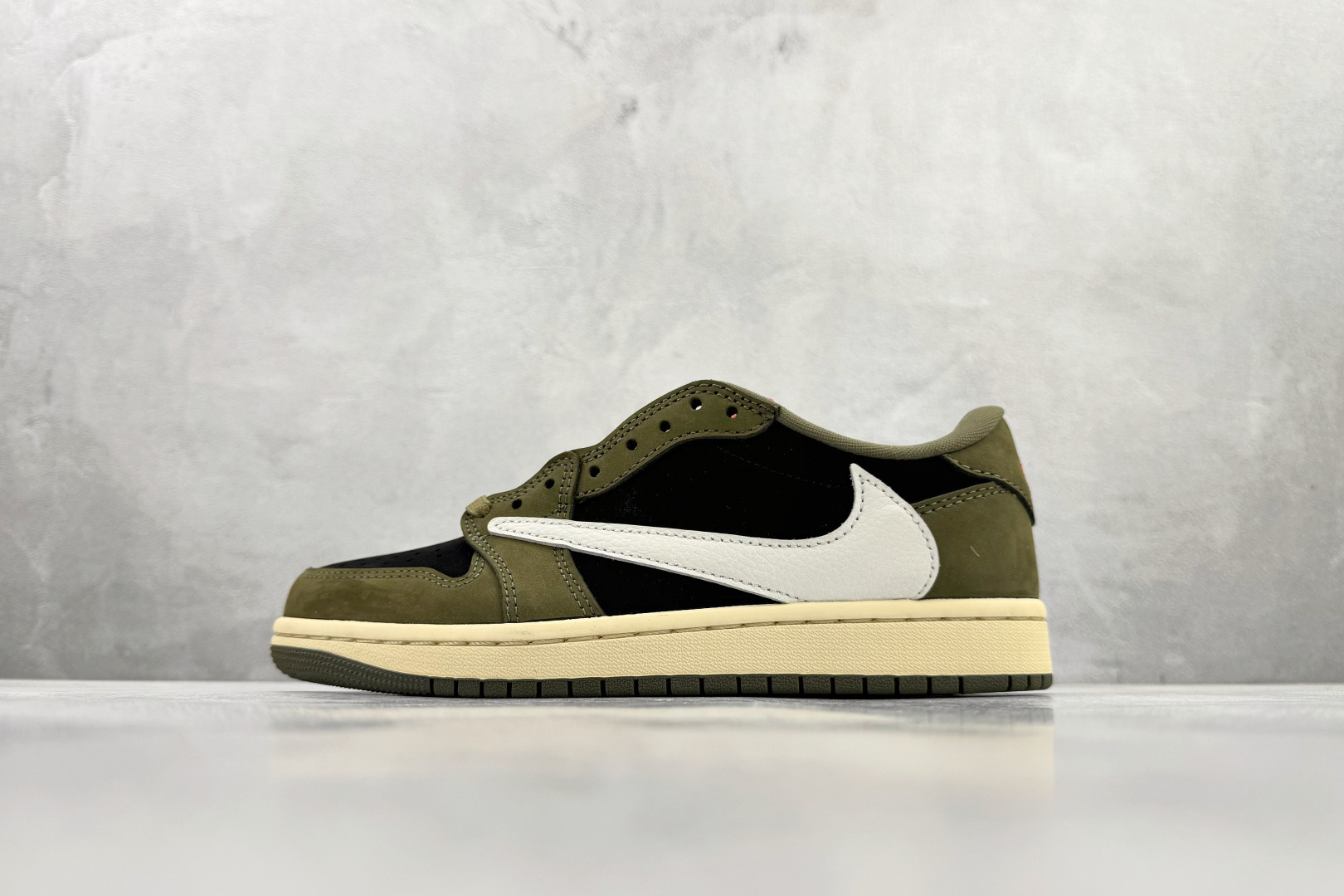 平台爆款 Travis Scott x Jordan Air Jordan 1 Low 绿黑白 DM7866-002 平台爆款 Travis Scott x Jordan Air Jordan 1 Low 绿黑白 DM7866-002