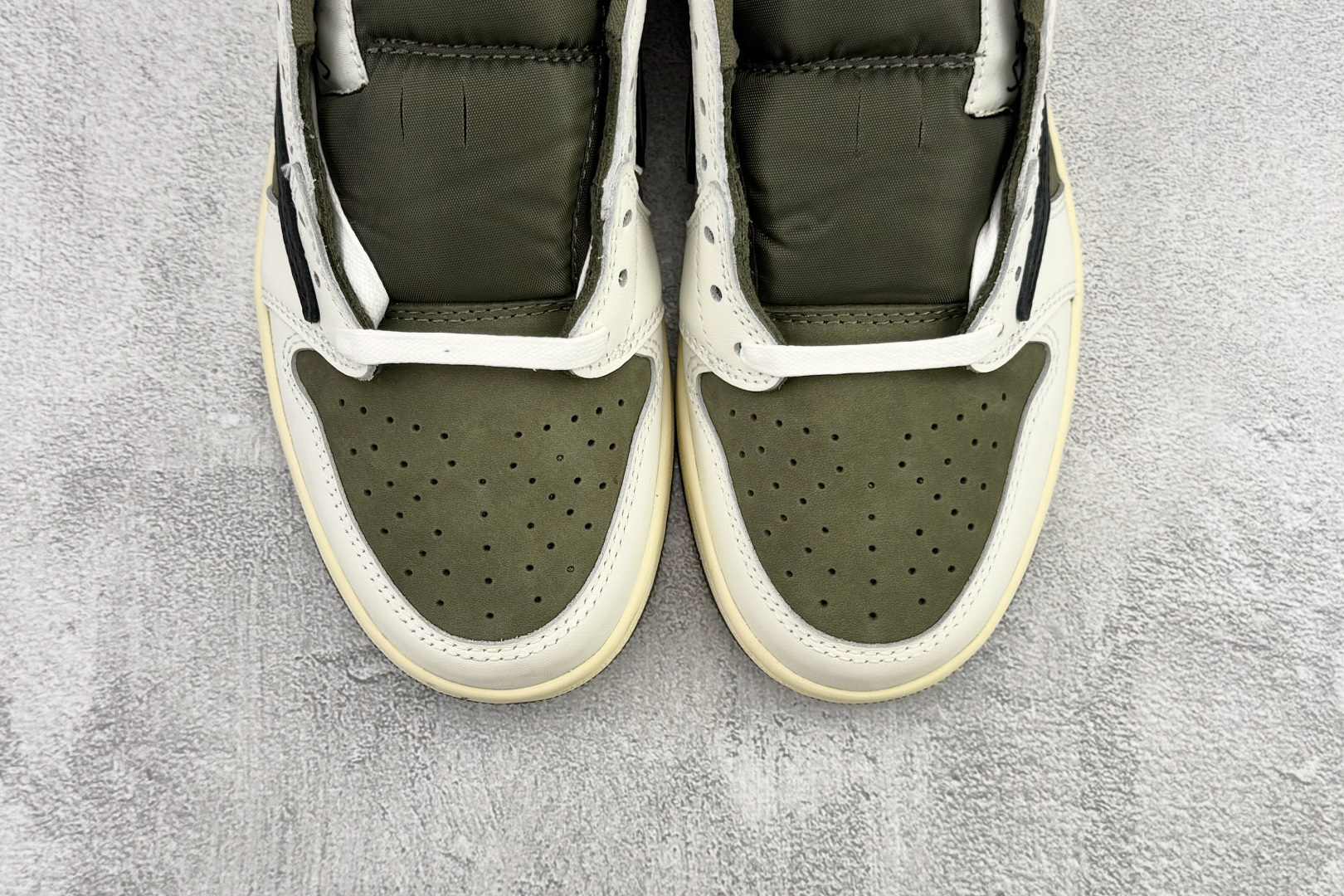 平台爆款 Travis Scott x Jordan Air Jordan 1 倒钩 8.0 Low 米绿 DM7866-200 平台爆款 Travis Scott x Jordan Air Jordan 1 倒钩 8.0 Low 米绿 DM7866-200