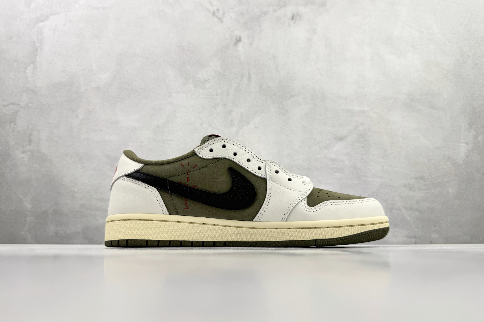 平台爆款 Travis Scott x Jordan Air Jordan 1 倒钩 8.0 Low 米绿 DM7866-200 平台爆款 Travis Scott x Jordan Air Jordan 1 倒钩 8.0 Low 米绿 DM7866-200