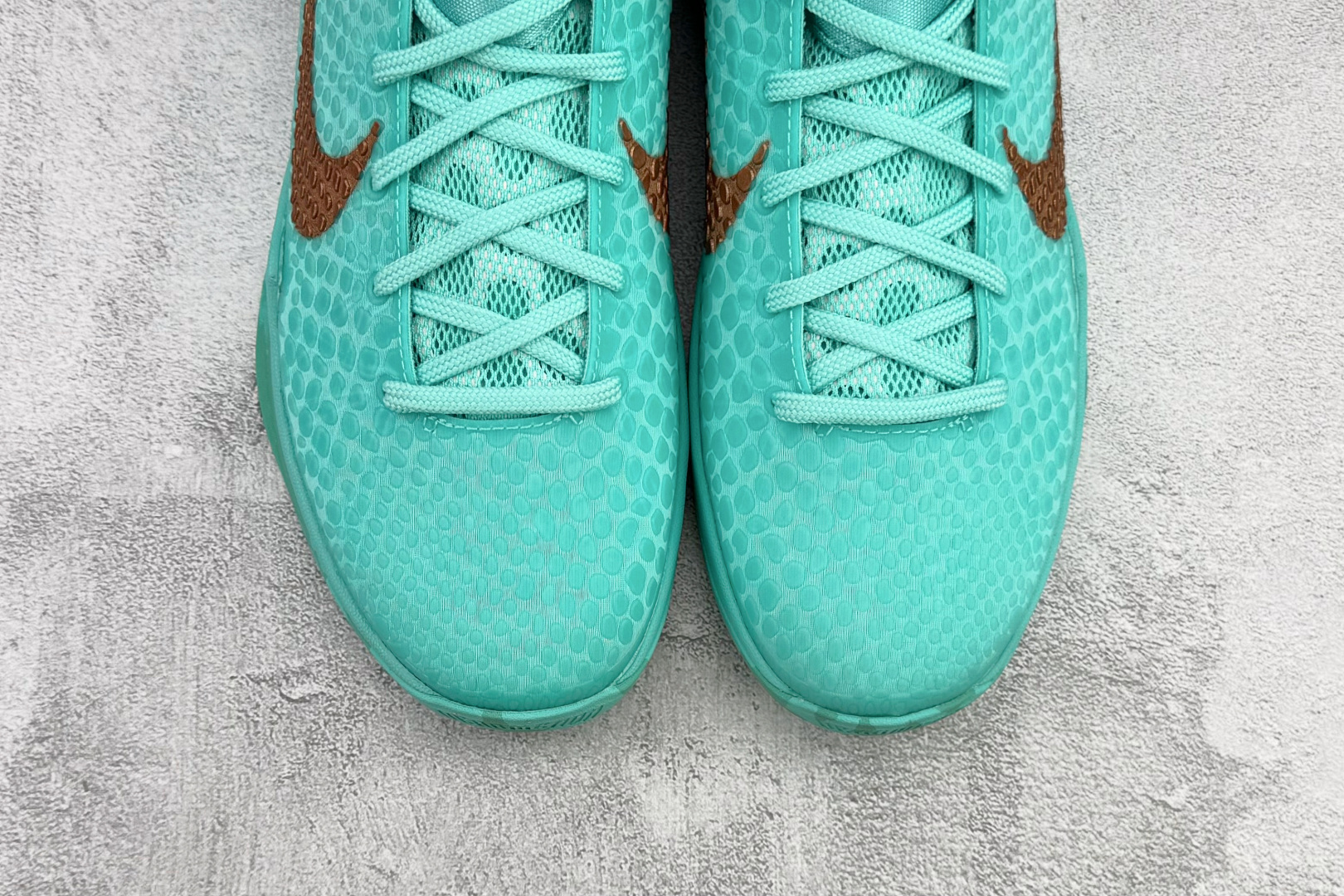 Jalen Brunson x Nike Zoom Kobe 6 Protro Statue of Liberty PE 绿色 IQ5774-300 Jalen Brunson x Nike Zoom Kobe 6 Protro Statue of Liberty PE 绿色 IQ5774-300