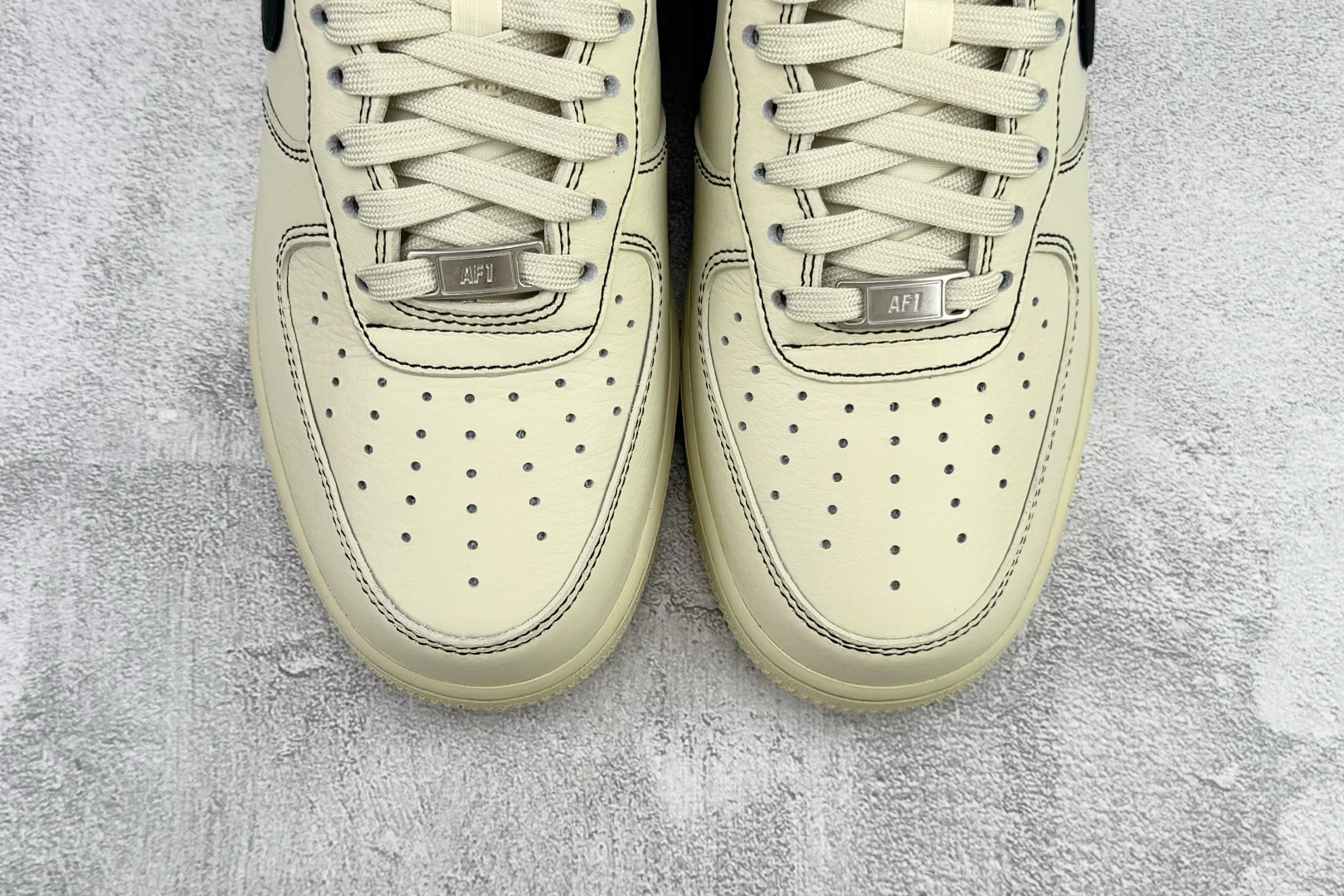 原厂皮 Nike Air Force 1 Low”Contrast Stitch 米色 HQ2037-200 原厂皮 Nike Air Force 1 Low”Contrast Stitch 米色 HQ2037-200