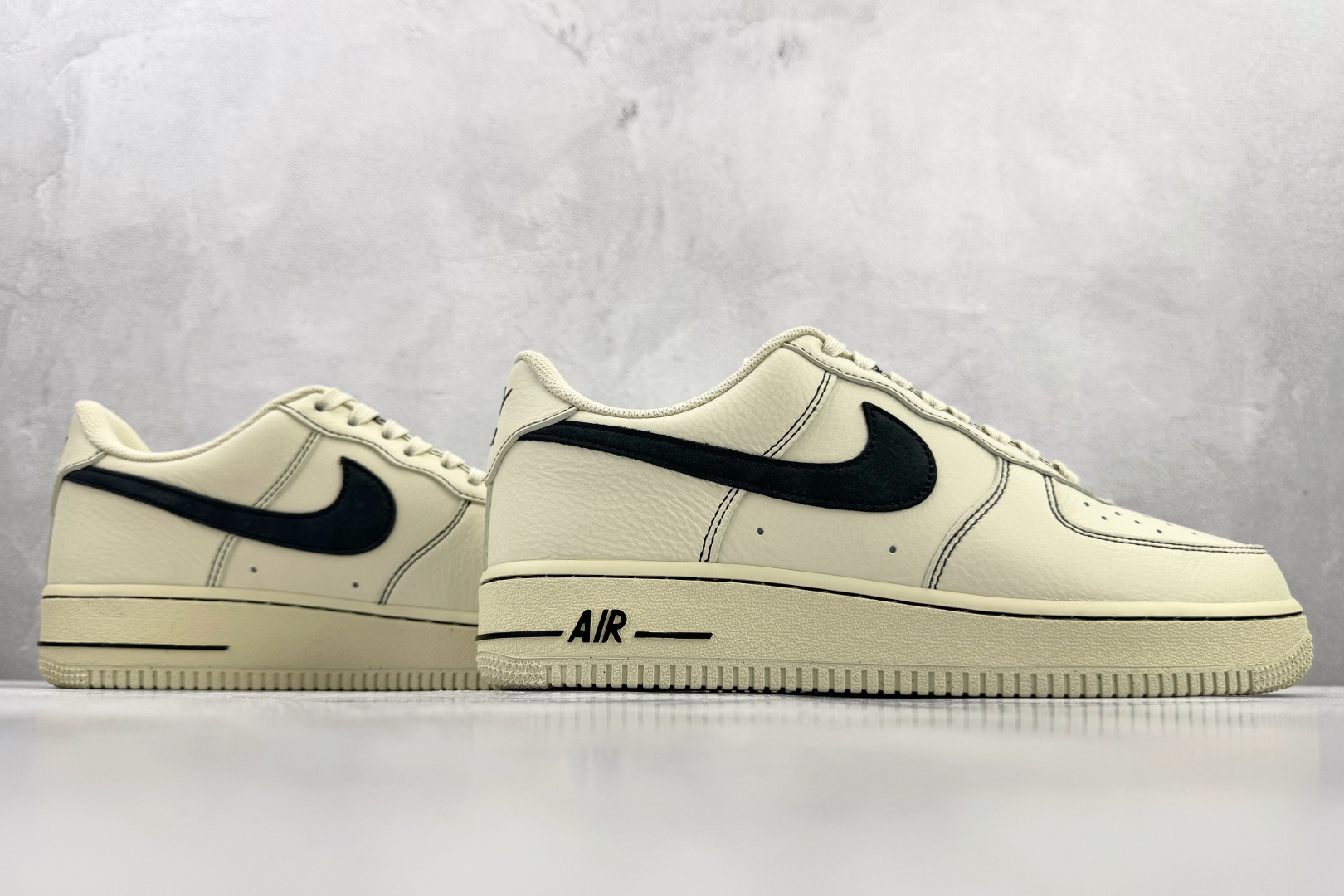 原厂皮 Nike Air Force 1 Low”Contrast Stitch 米色 HQ2037-200 原厂皮 Nike Air Force 1 Low”Contrast Stitch 米色 HQ2037-200