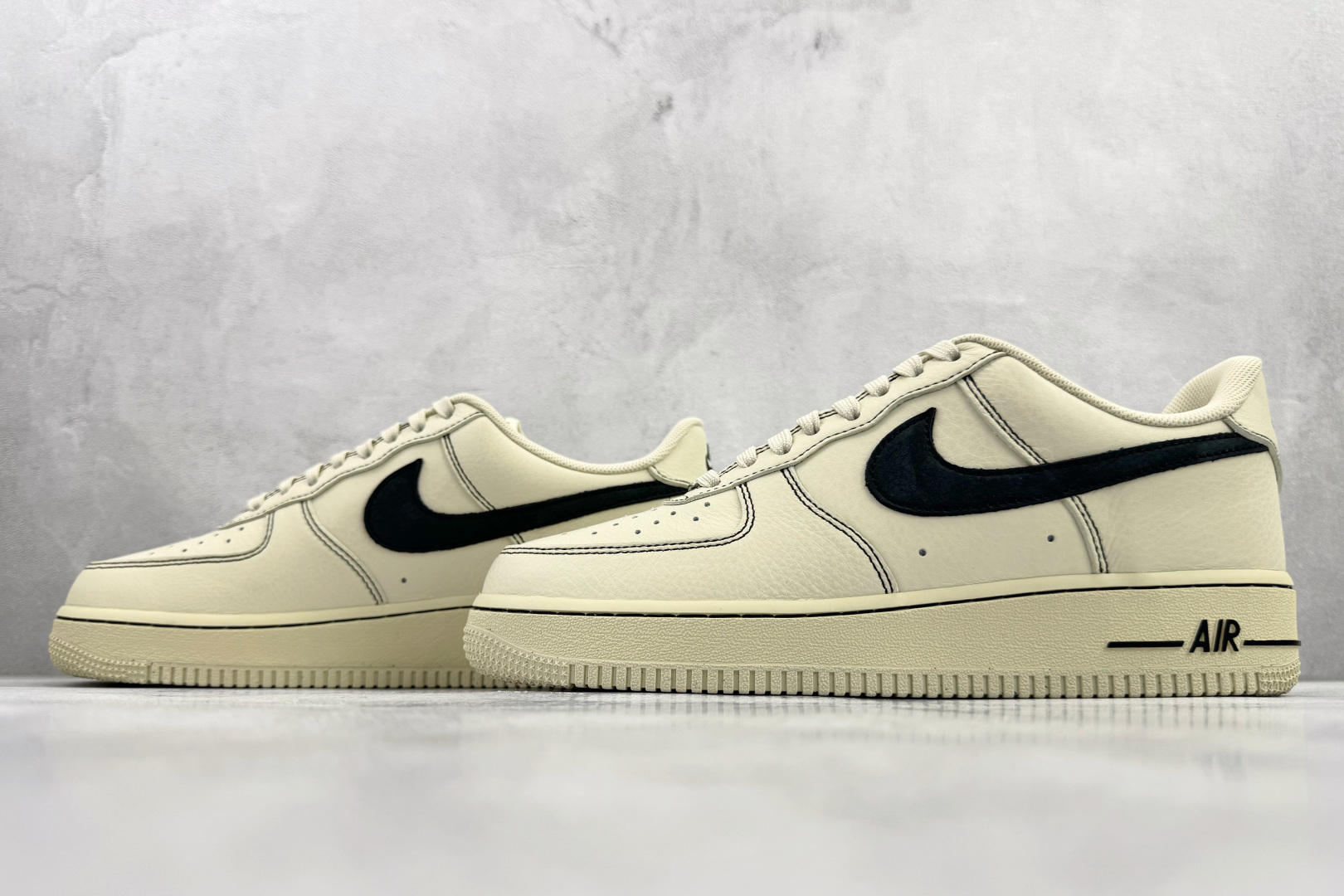 原厂皮 Nike Air Force 1 Low”Contrast Stitch 米色 HQ2037-200 原厂皮 Nike Air Force 1 Low”Contrast Stitch 米色 HQ2037-200