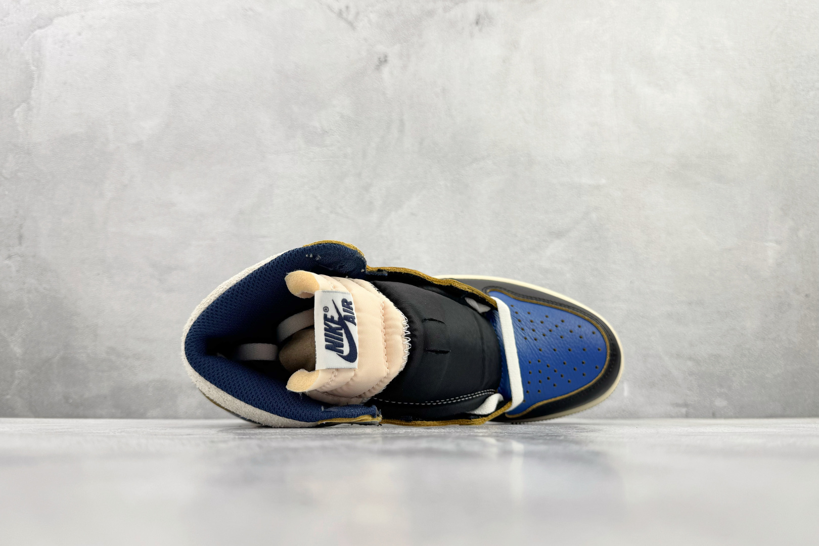 Jordan Air Jordan 1 Rtr Hi SP 黑白蓝 IO7847-001