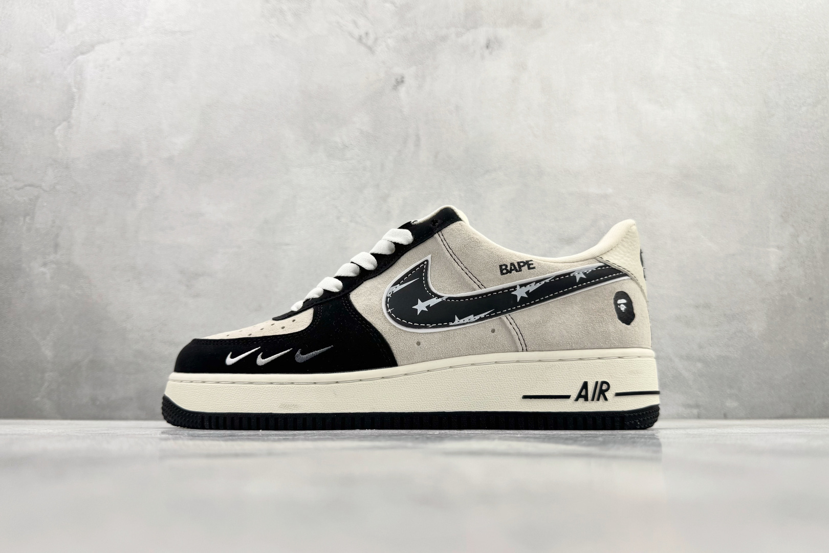 Nike Air Force 1’07 LX 黑白 SY1388-024