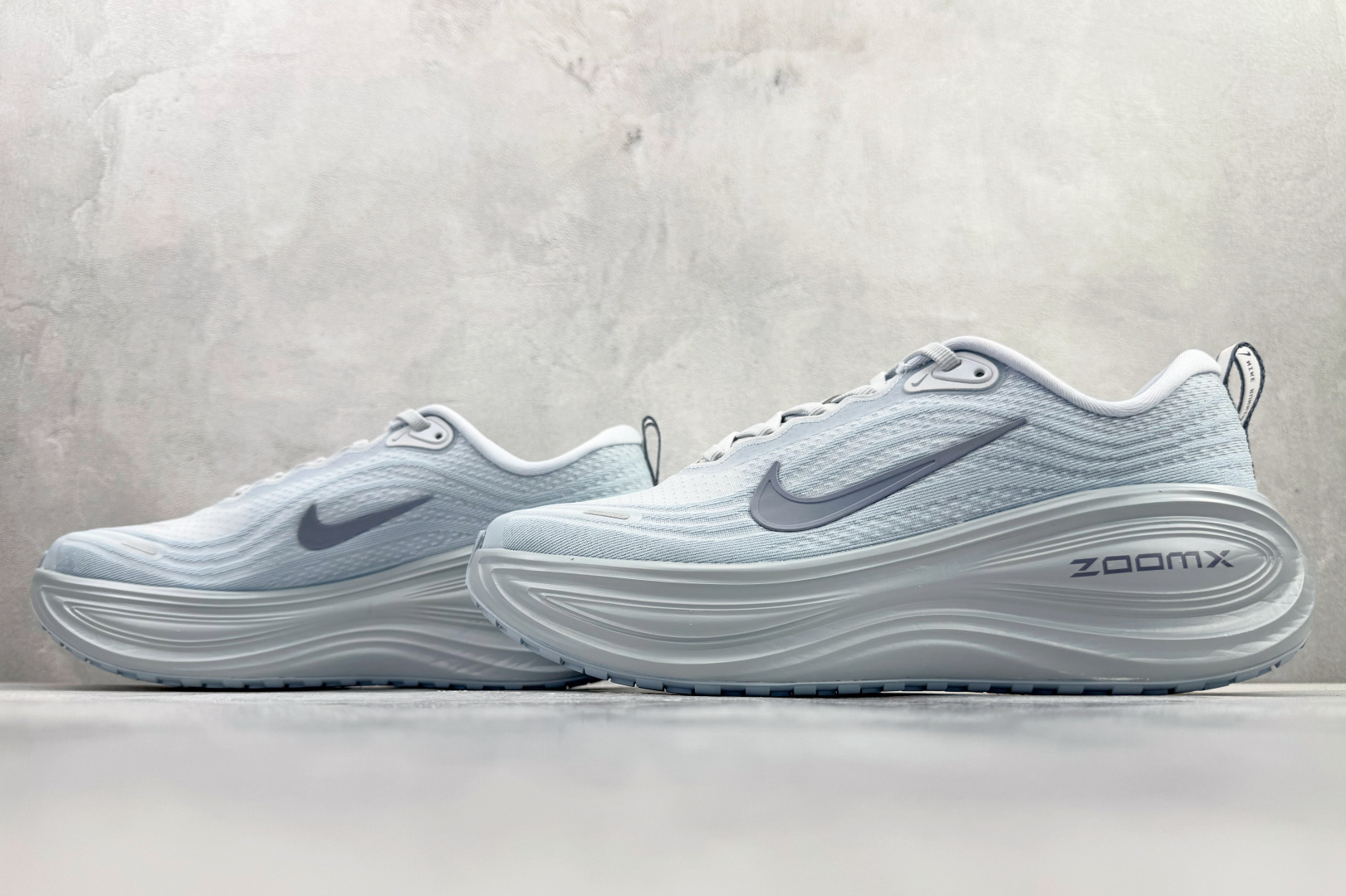 全套数据私模 Nike Vomero Plus 蓝色 HV8150-004-Top High Quatity Cheap Sneakers Fashion Clothing Clothes Bags handbags Shoes of all Brand wholesale With The best Quality And Beautiful Price from China Factory Chinese suppliers wholesaler seller 全套数据私模 Nike Vomero Plus 蓝色 HV8150-004