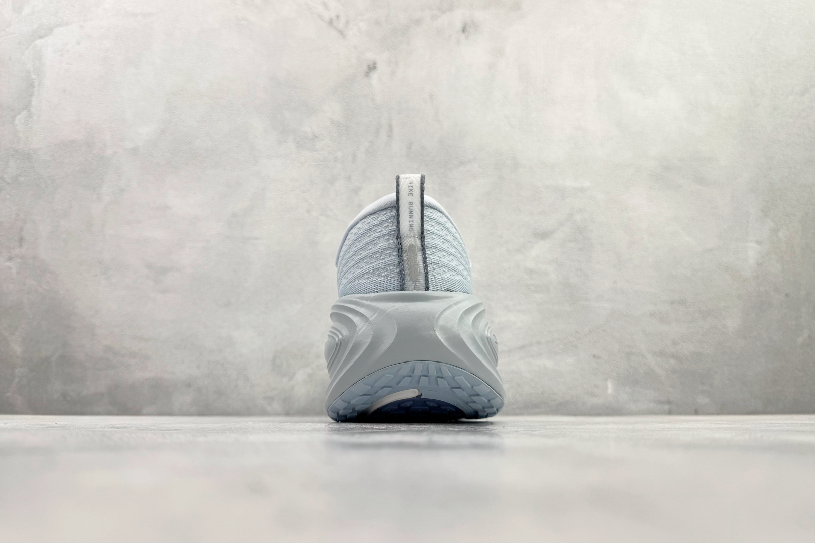 全套数据私模 Nike Vomero Plus 蓝色 HV8150-004-Top High Quatity Cheap Sneakers Fashion Clothing Clothes Bags handbags Shoes of all Brand wholesale With The best Quality And Beautiful Price from China Factory Chinese suppliers wholesaler seller 全套数据私模 Nike Vomero Plus 蓝色 HV8150-004