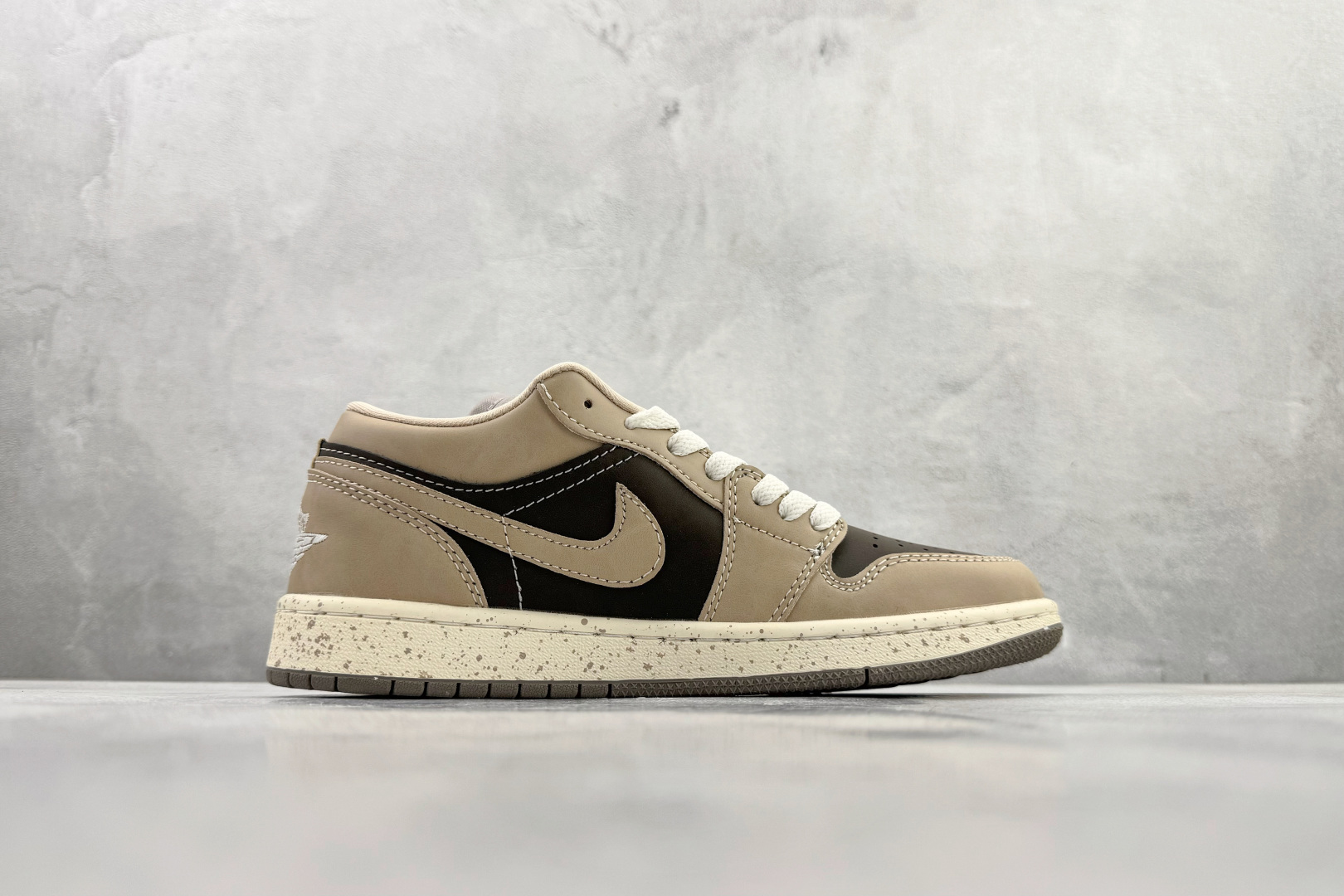 平台爆款 Jordan Air Jordan 1 LOW SE 米棕 IB7011-001-High Quatity Cheap Brand wholesale wholesaler seller Clothes Bags handbags Sneakers Top Fashion Clothing Shoes from China Factory Chinese suppliers best Quality Beautiful Price 平台爆款 Jordan Air Jordan 1 LOW SE 米棕 IB7011-001