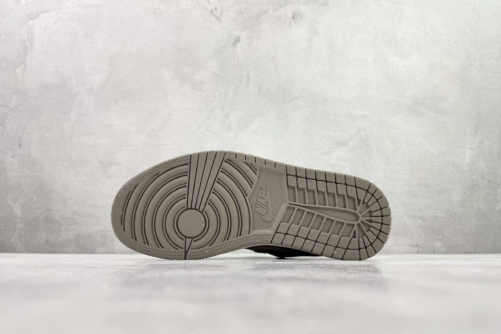 平台爆款 Jordan Air Jordan 1 LOW SE 米棕 IB7011-001-High Quatity Cheap Brand wholesale wholesaler seller Clothes Bags handbags Sneakers Top Fashion Clothing Shoes from China Factory Chinese suppliers best Quality Beautiful Price 平台爆款 Jordan Air Jordan 1 LOW SE 米棕 IB7011-001