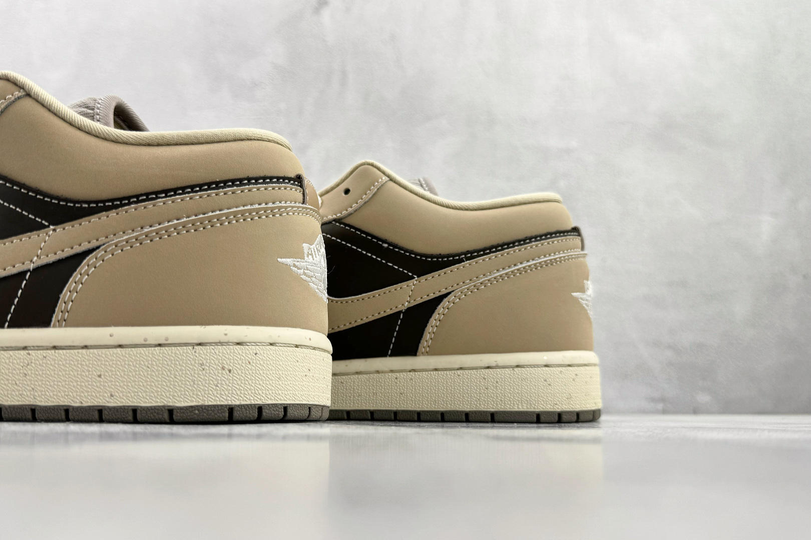 Jordan Air Jordan 1 LOW SE 米棕 IB7011-001