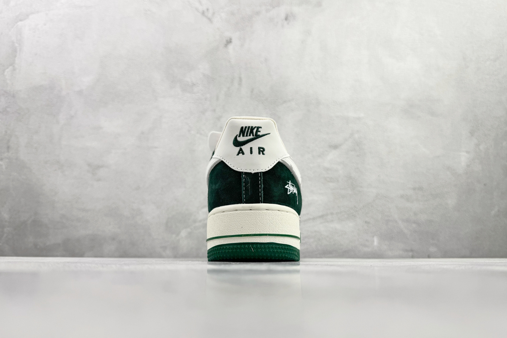 Nike Air Force 1'07 LX 白绿 SY1388-023