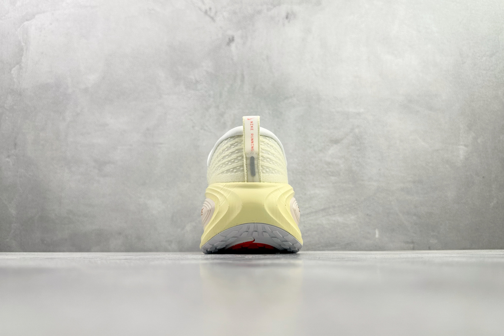 全套数据私模 Nike Vomero Plus 黄色 IM5020-100-High Quatity Cheap Brand wholesale wholesaler seller Clothes Bags handbags Sneakers Top Fashion Clothing Shoes from China Factory Chinese suppliers best Quality Beautiful Price 全套数据私模 Nike Vomero Plus 黄色 IM5020-100