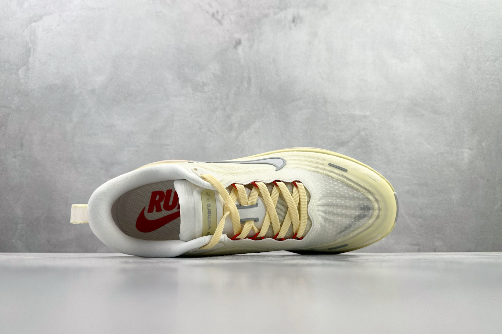 全套数据私模 Nike Vomero Plus 黄色 IM5020-100-High Quatity Cheap Brand wholesale wholesaler seller Clothes Bags handbags Sneakers Top Fashion Clothing Shoes from China Factory Chinese suppliers best Quality Beautiful Price 全套数据私模 Nike Vomero Plus 黄色 IM5020-100