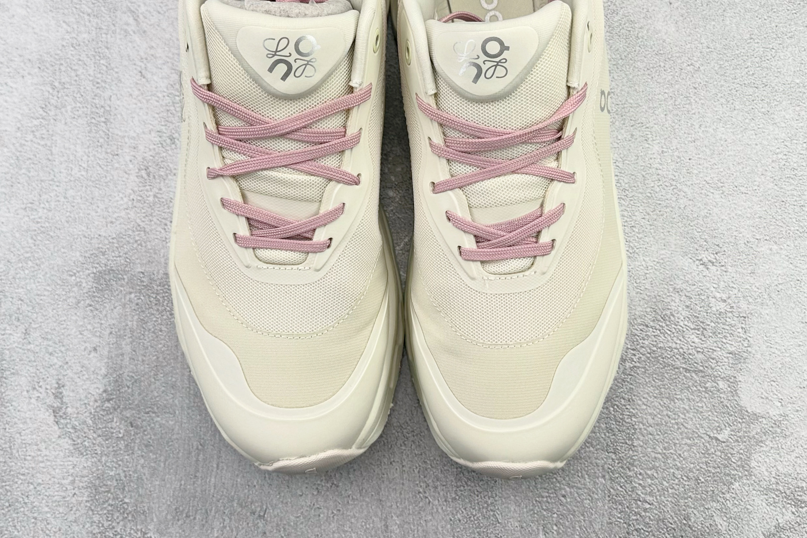 On昂跑 x LOEWE罗意威 Cloudtilt 2 白粉 3ME1069-High Quatity Cheap Brand wholesale wholesaler seller Clothes Bags handbags Sneakers Top Fashion Clothing Shoes from China Factory Chinese suppliers best Quality Beautiful Price On昂跑 x LOEWE罗意威 Cloudtilt 2 白粉 3ME1069