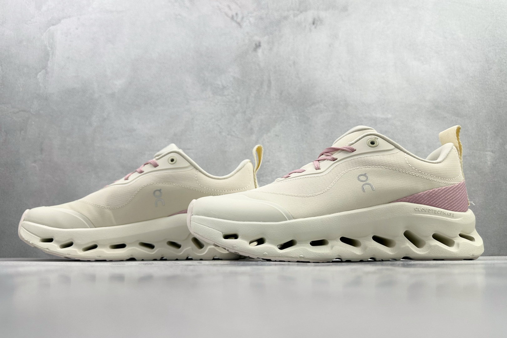 On昂跑 x LOEWE罗意威 Cloudtilt 2 白粉 3ME1069-High Quatity Cheap Brand wholesale wholesaler seller Clothes Bags handbags Sneakers Top Fashion Clothing Shoes from China Factory Chinese suppliers best Quality Beautiful Price On昂跑 x LOEWE罗意威 Cloudtilt 2 白粉 3ME1069