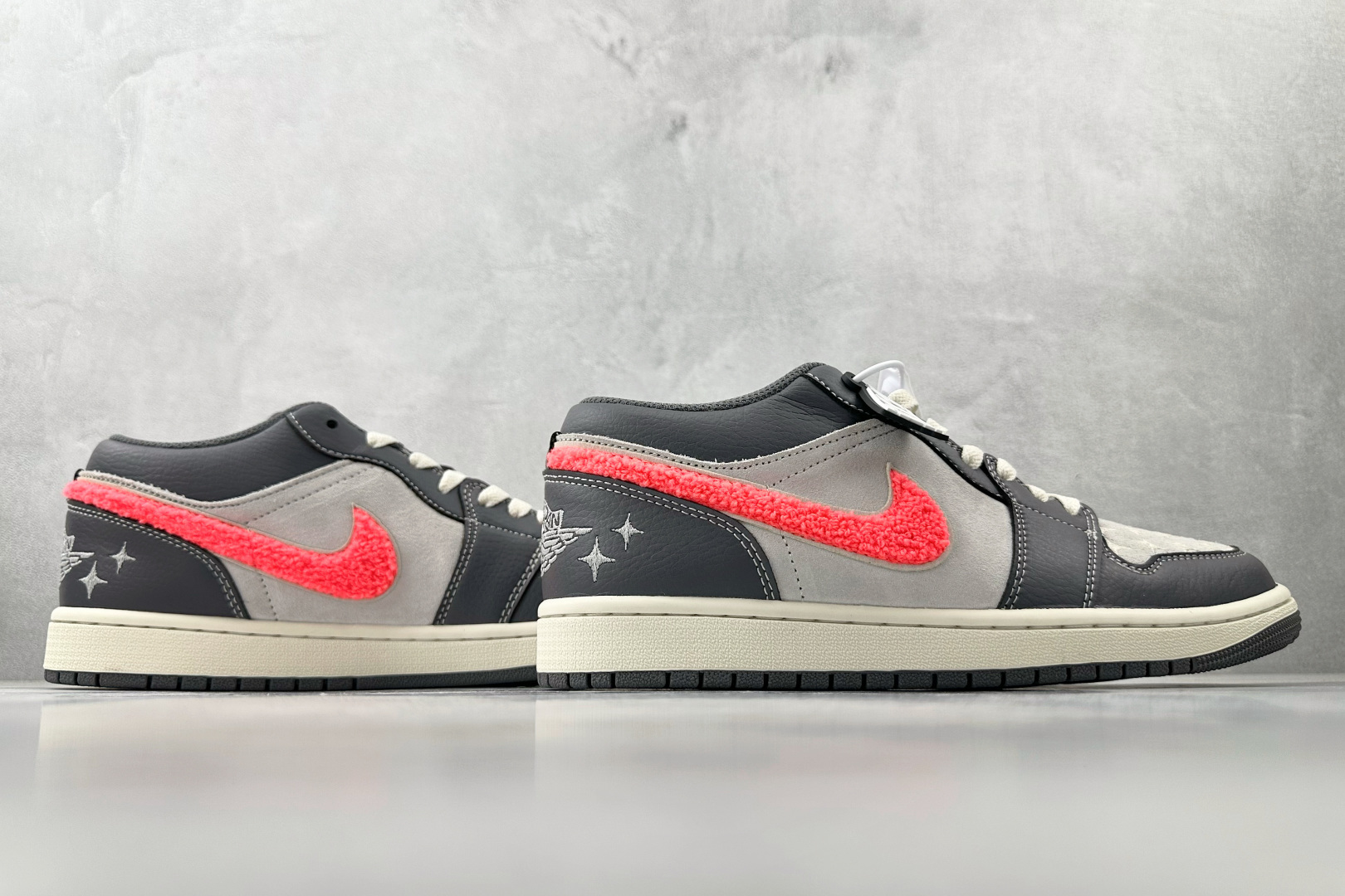 平台爆款 Jordan Air Jordan 1 灰色 IM6565-014 平台爆款 Jordan Air Jordan 1 灰色 IM6565-014