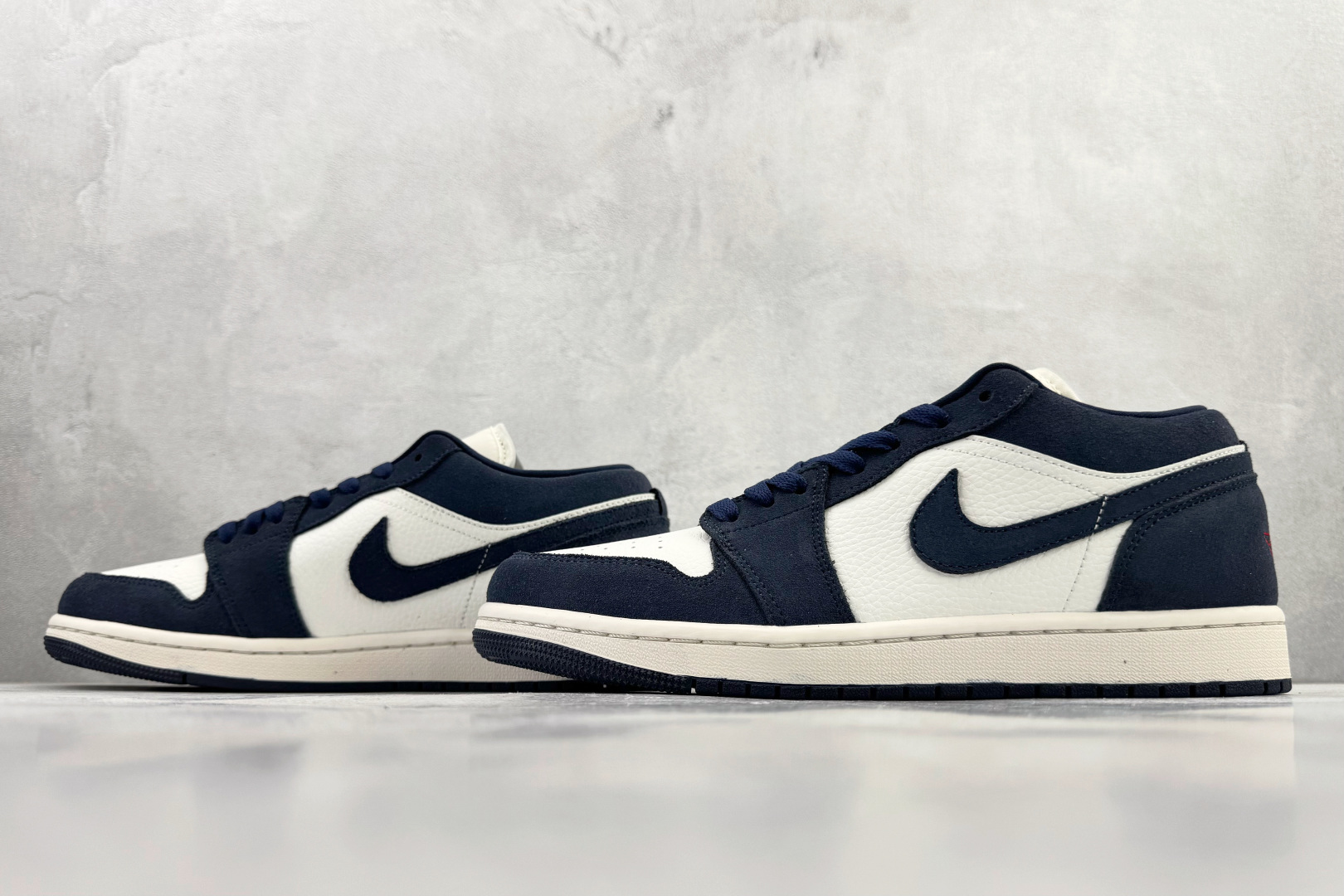 Jordan Air Jordan 1 LOW SE 海军蓝 IO7448-400 Jordan Air Jordan 1 LOW SE 海军蓝 IO7448-400