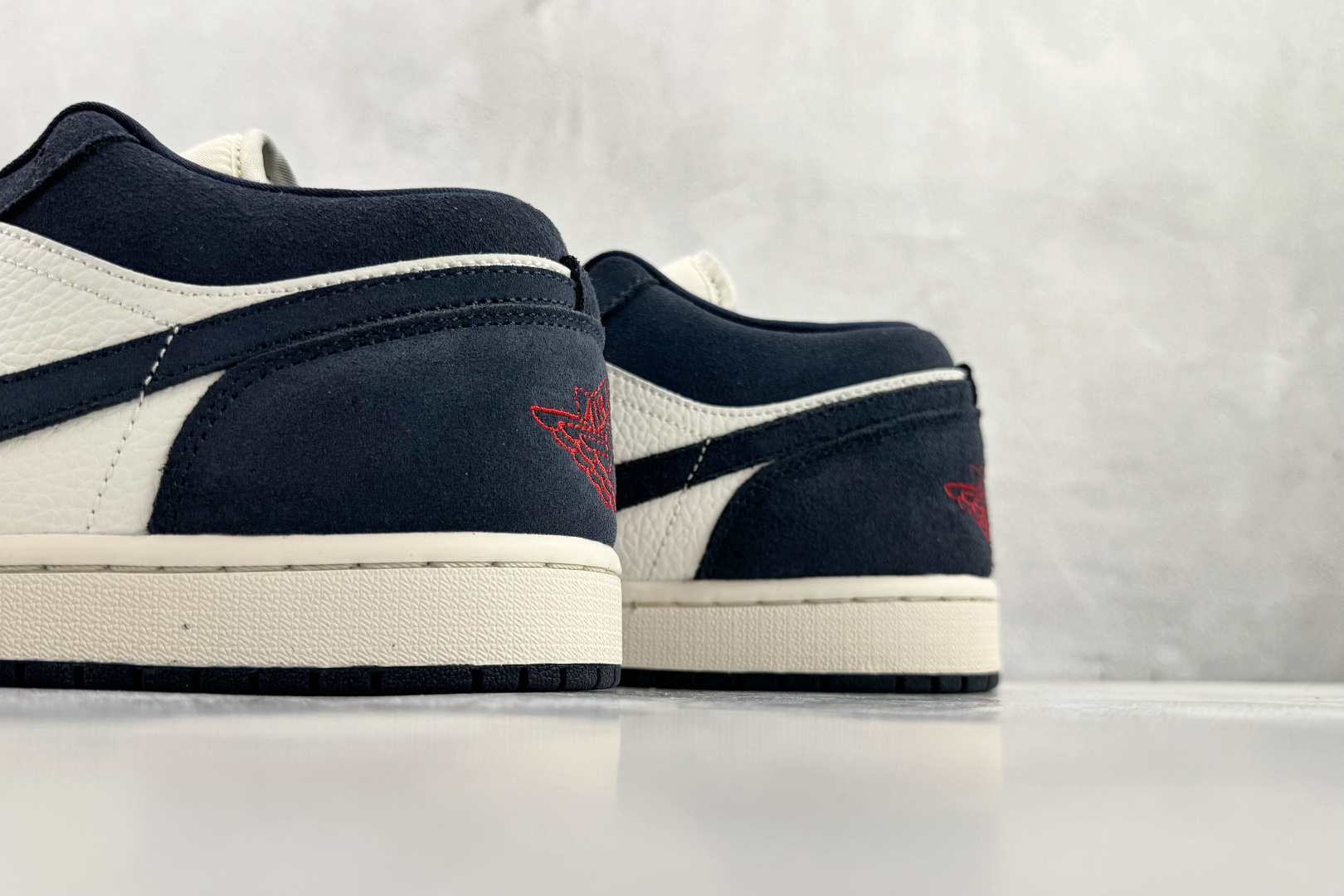 Jordan Air Jordan 1 LOW SE 海军蓝 IO7448-400 Jordan Air Jordan 1 LOW SE 海军蓝 IO7448-400