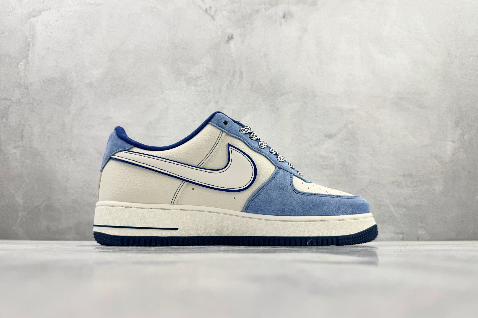 Nike Air Force 1'07 LX 蓝白 SY1388-020 Nike Air Force 1'07 LX 蓝白 SY1388-020