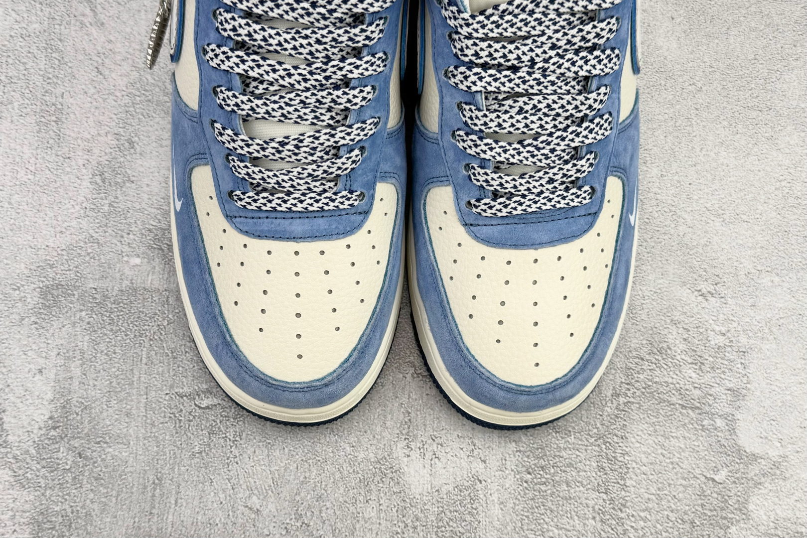 Nike Air Force 1'07 LX 蓝白 SY1388-020 Nike Air Force 1'07 LX 蓝白 SY1388-020