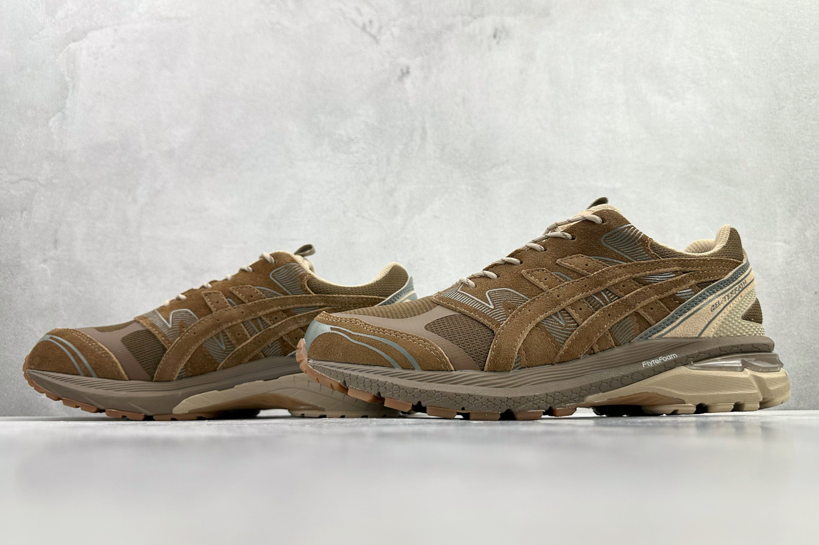 nonnative x ASICS Gel-Terrain Gore-Tex 棕色货号：1203A584