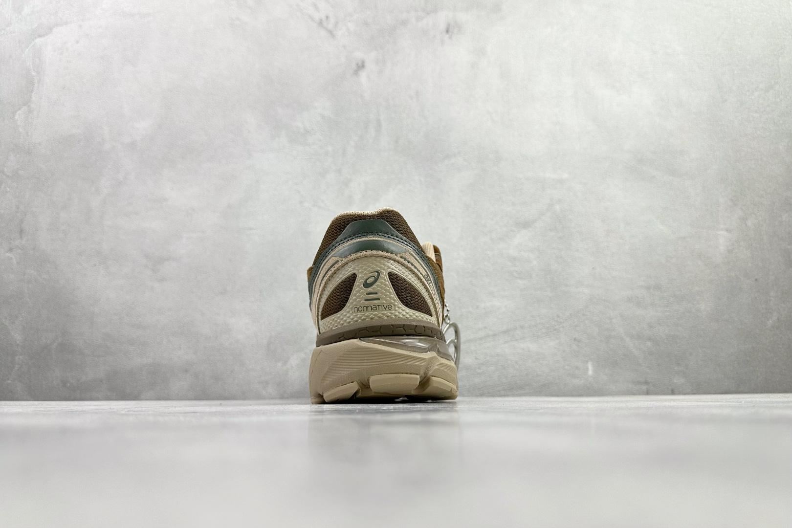 nonnative x ASICS Gel-Terrain Gore-Tex 棕色货号：1203A584