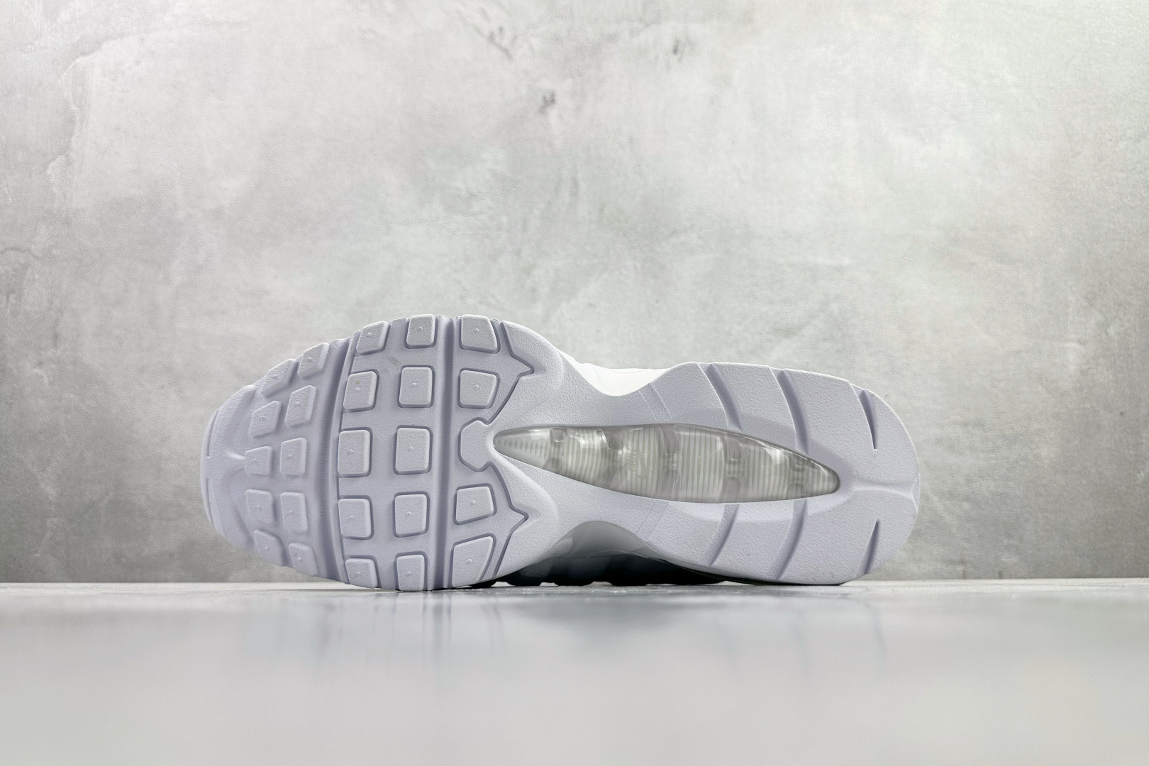 口碑神作 Nike Air 95 Big Bubble OG“Triple White”白色 HM8755-100 口碑神作 Nike Air 95 Big Bubble OG“Triple White”白色 HM8755-100
