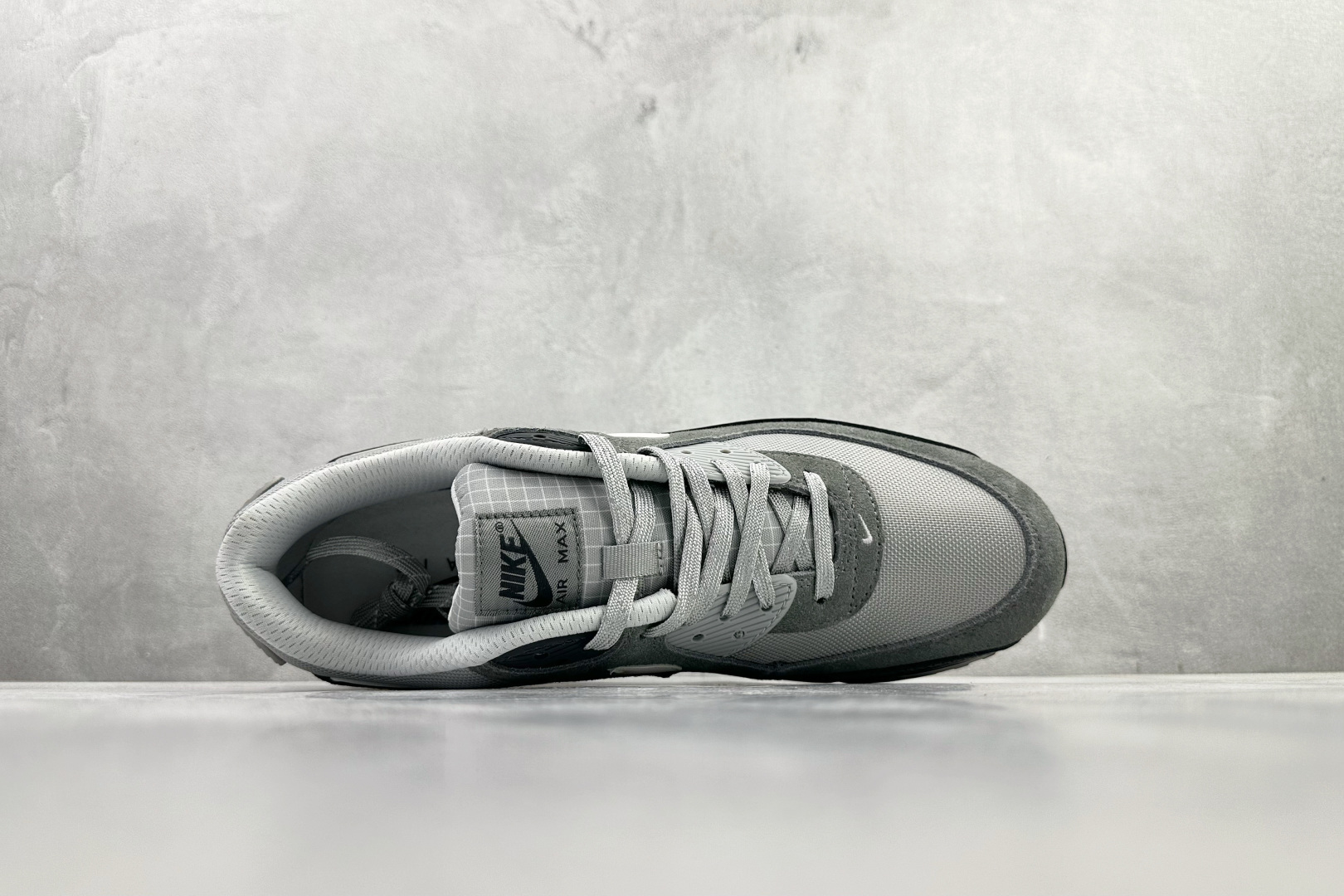 平台专供 Nike Air 90 灰黑色 HQ3817-001 平台专供 Nike Air 90 灰黑色 HQ3817-001