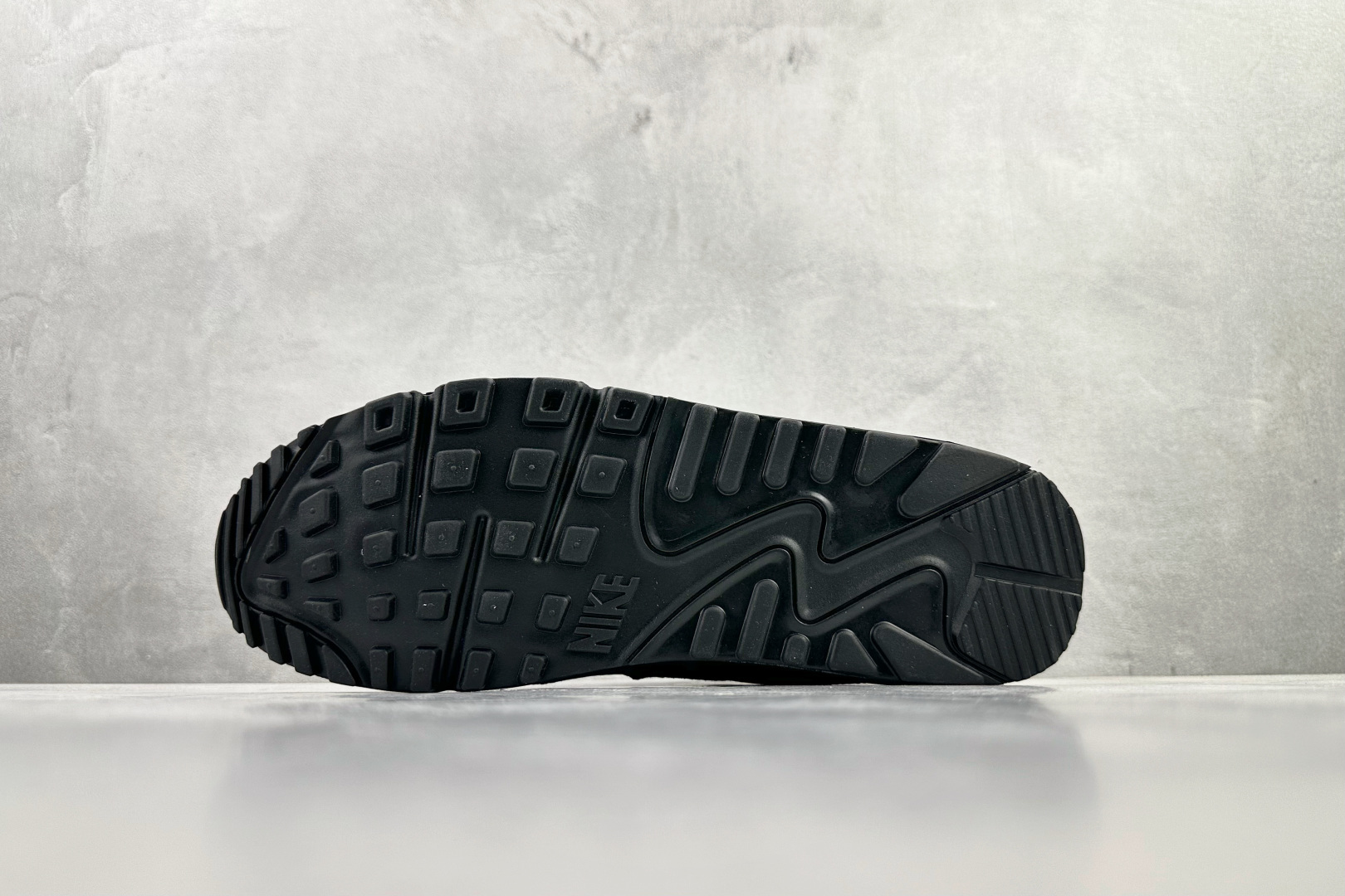 平台专供 Nike Air 90 灰黑色 HQ3817-001 平台专供 Nike Air 90 灰黑色 HQ3817-001