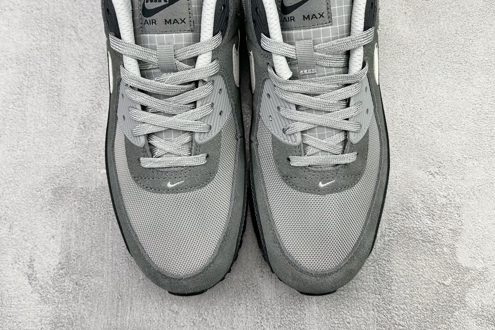 平台专供 Nike Air 90 灰黑色 HQ3817-001 平台专供 Nike Air 90 灰黑色 HQ3817-001