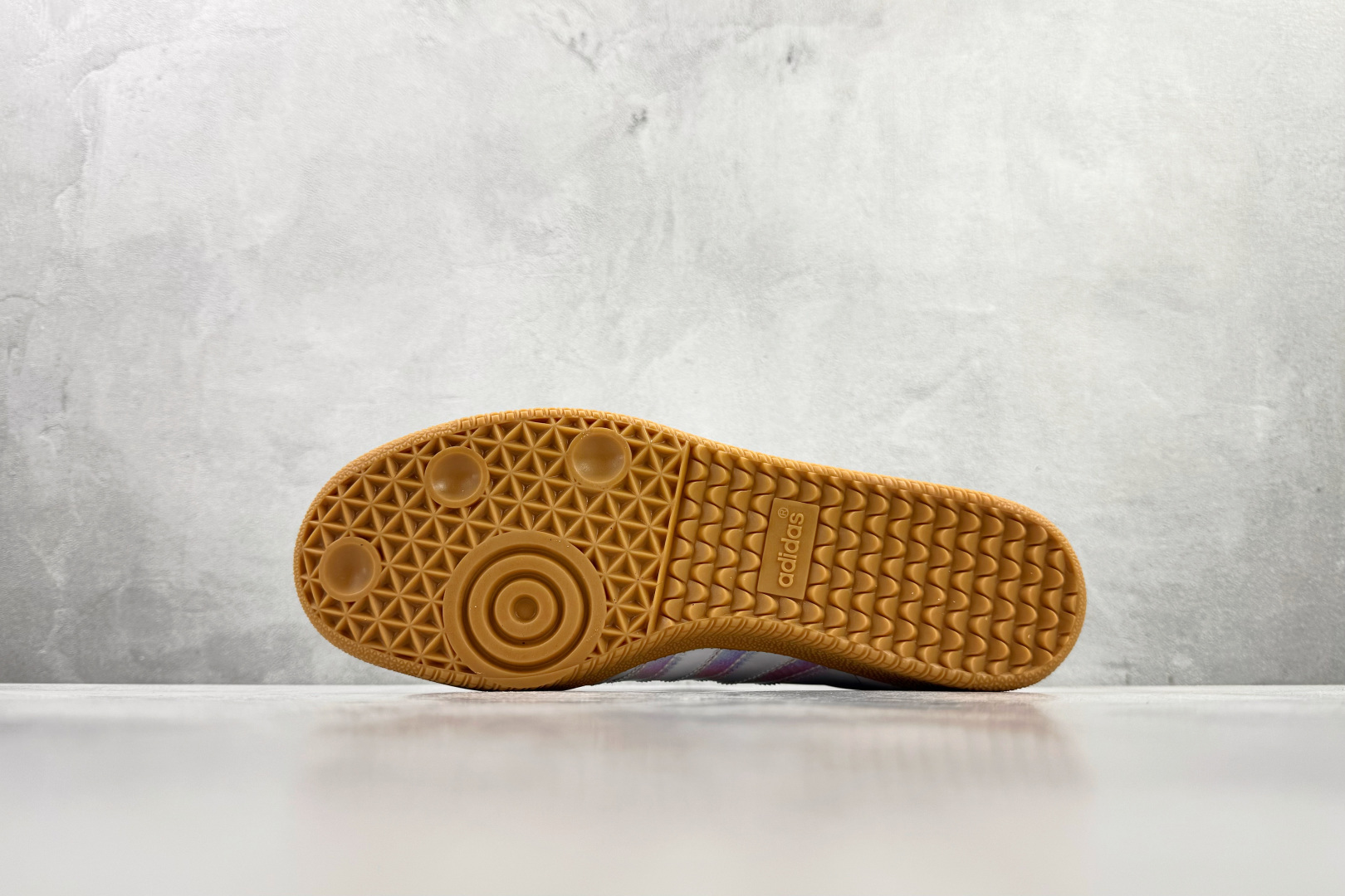 出口订单 adidas originals SAMBA 银白 JQ2851 出口订单 adidas originals SAMBA 银白 JQ2851