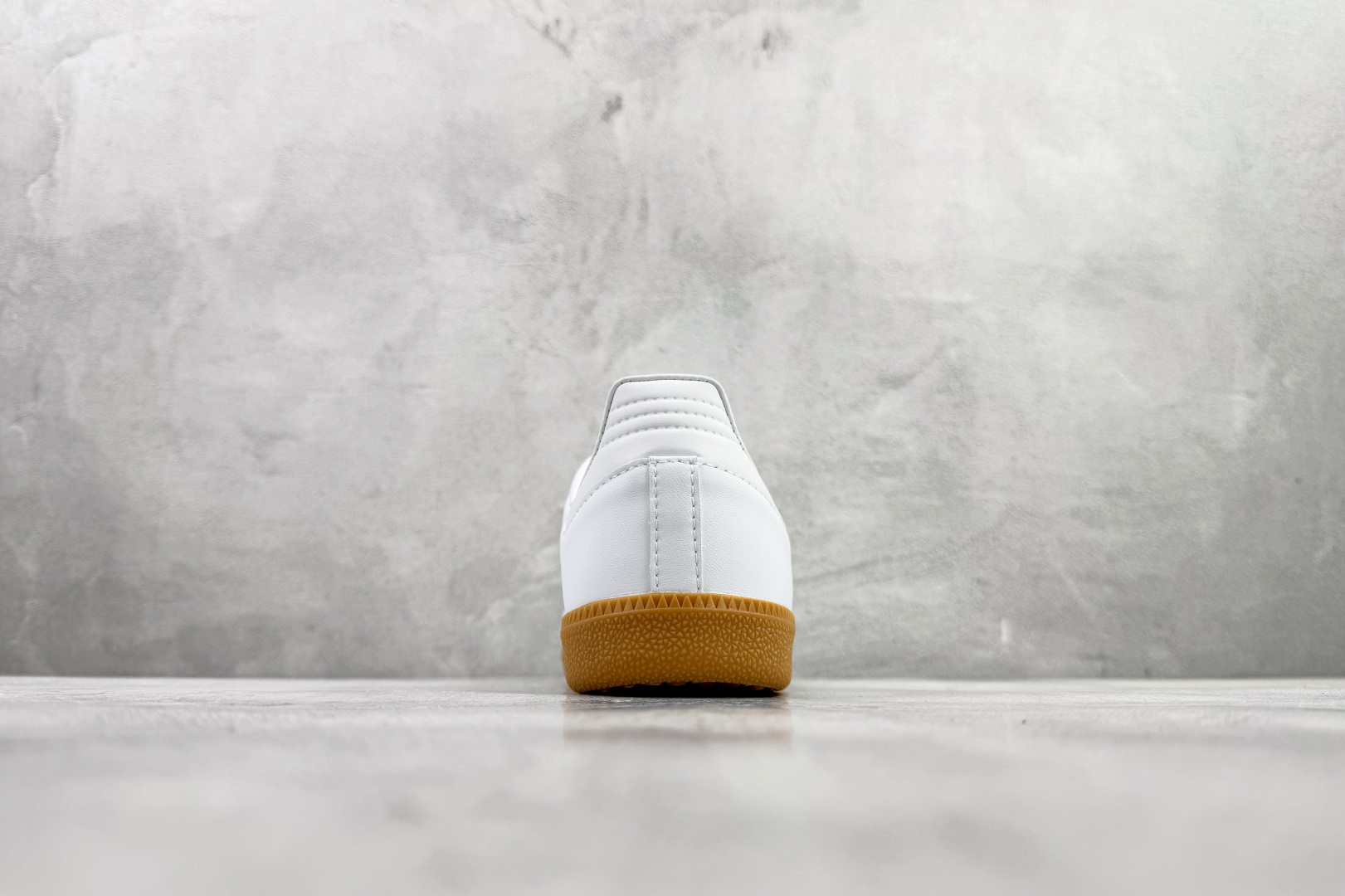 出口订单 adidas originals SAMBA 银白 JQ2851 出口订单 adidas originals SAMBA 银白 JQ2851