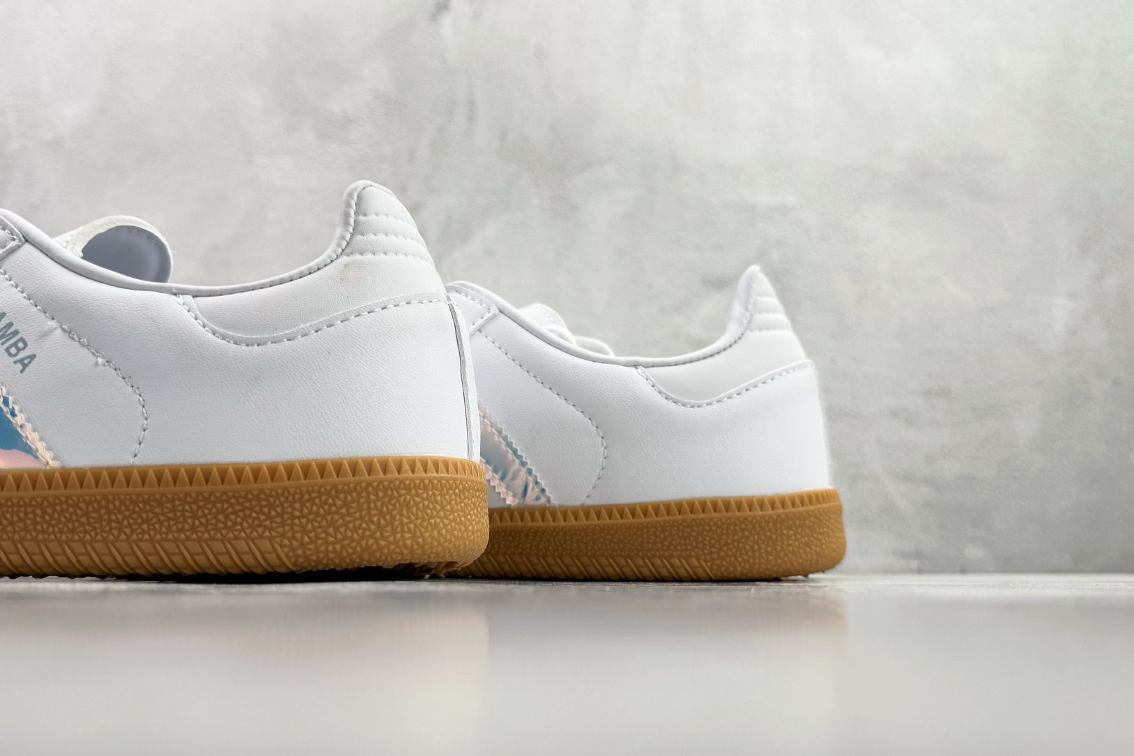 出口订单 adidas originals SAMBA 银白 JQ2851 出口订单 adidas originals SAMBA 银白 JQ2851