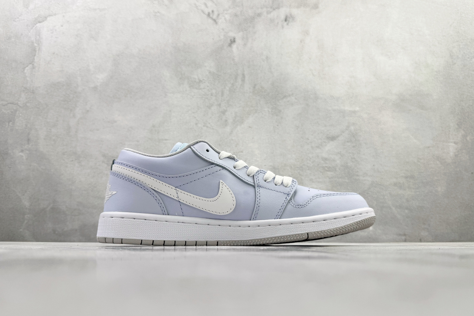 平台爆款 Jordan Air Jordan 1 Cobalt Bliss 灰白 FV8486-400 平台爆款 Jordan Air Jordan 1 Cobalt Bliss 灰白 FV8486-400