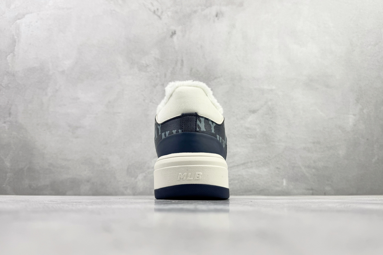 200 平台订单 MLB 纽约洋基队 海军蓝 3ASXCDN3N-50NYD-Chinese UA Cheap High Quatity Brand Clothes Bags handbags Sneakers wholesale wholesaler seller from China Factory suppliers Fashion Clothing Shoes best Quality Beautiful Price 200 平台订单 MLB 纽约洋基队 海军蓝 3ASXCDN3N-50NYD