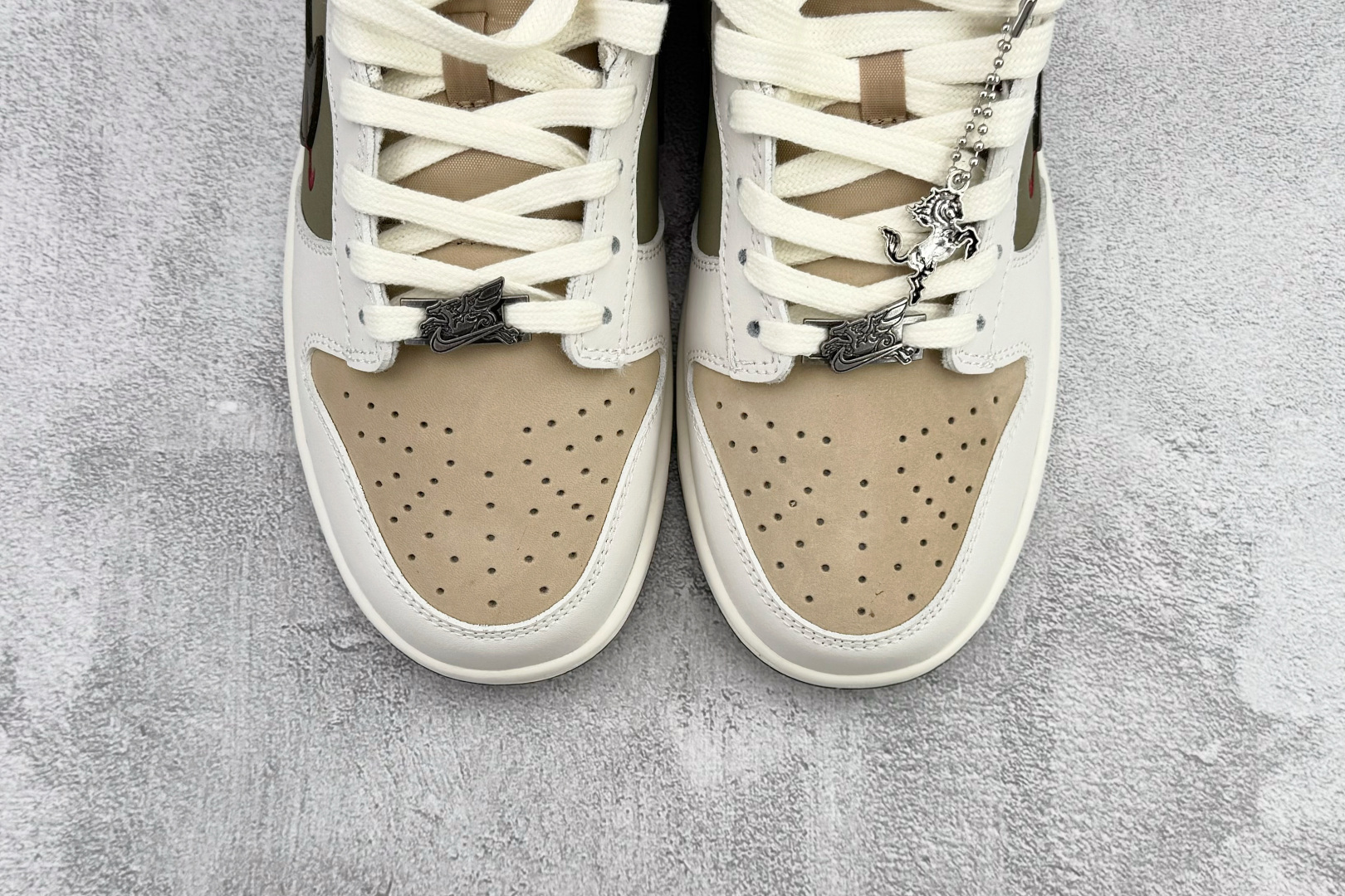 Nike Dunk Pegasus Pack 马年限定 米褐色 IQ1118-220 Nike Dunk Pegasus Pack 马年限定 米褐色 IQ1118-220