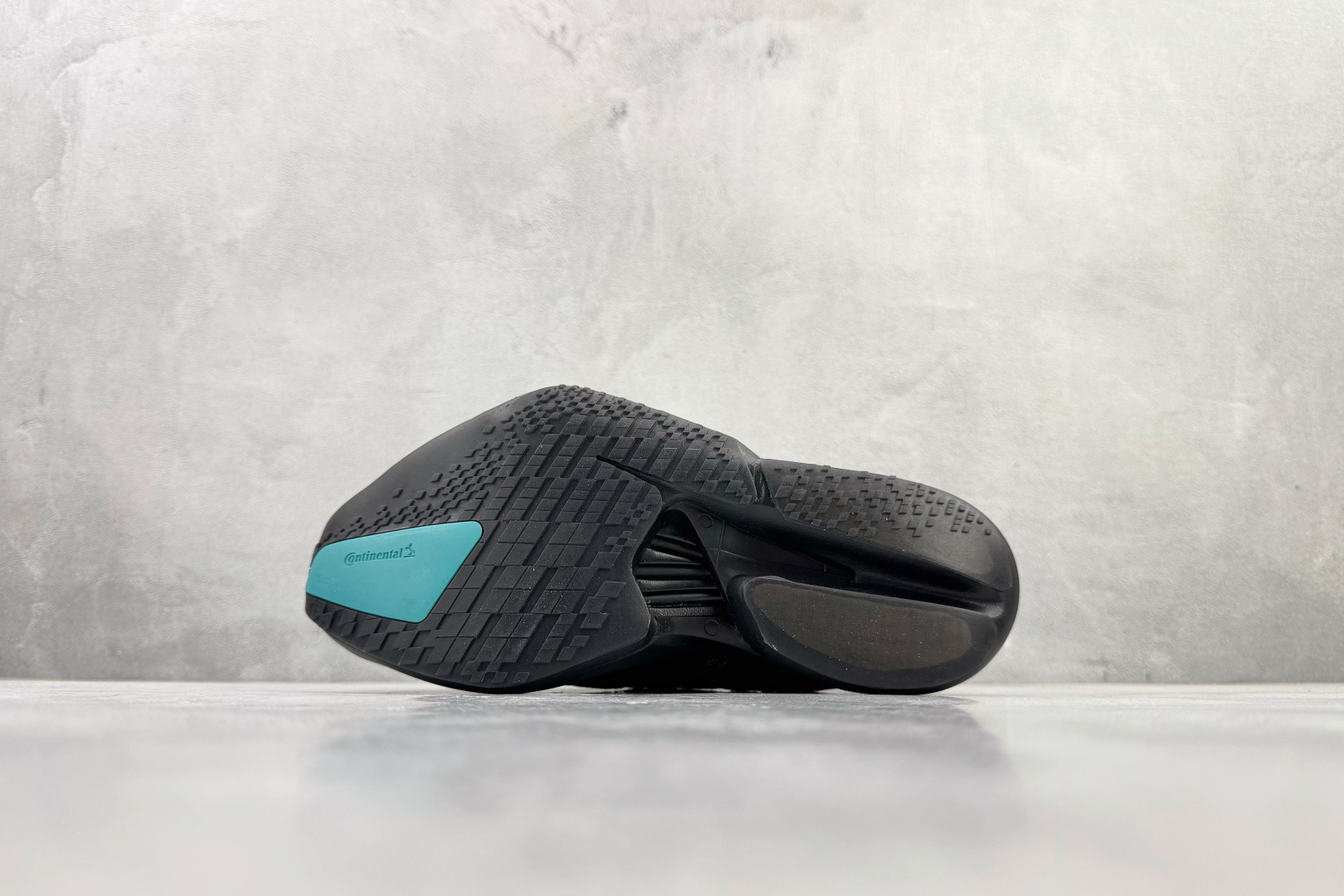 平台订单 adidas Adizero Adios Pro 4 黑色 HQ7411 平台订单 adidas Adizero Adios Pro 4 黑色 HQ7411