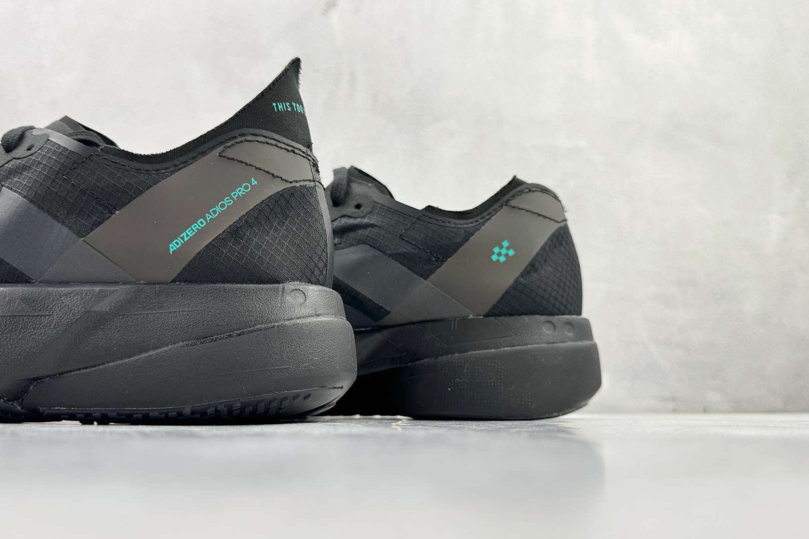 平台订单 adidas Adizero Adios Pro 4 黑色 HQ7411 平台订单 adidas Adizero Adios Pro 4 黑色 HQ7411